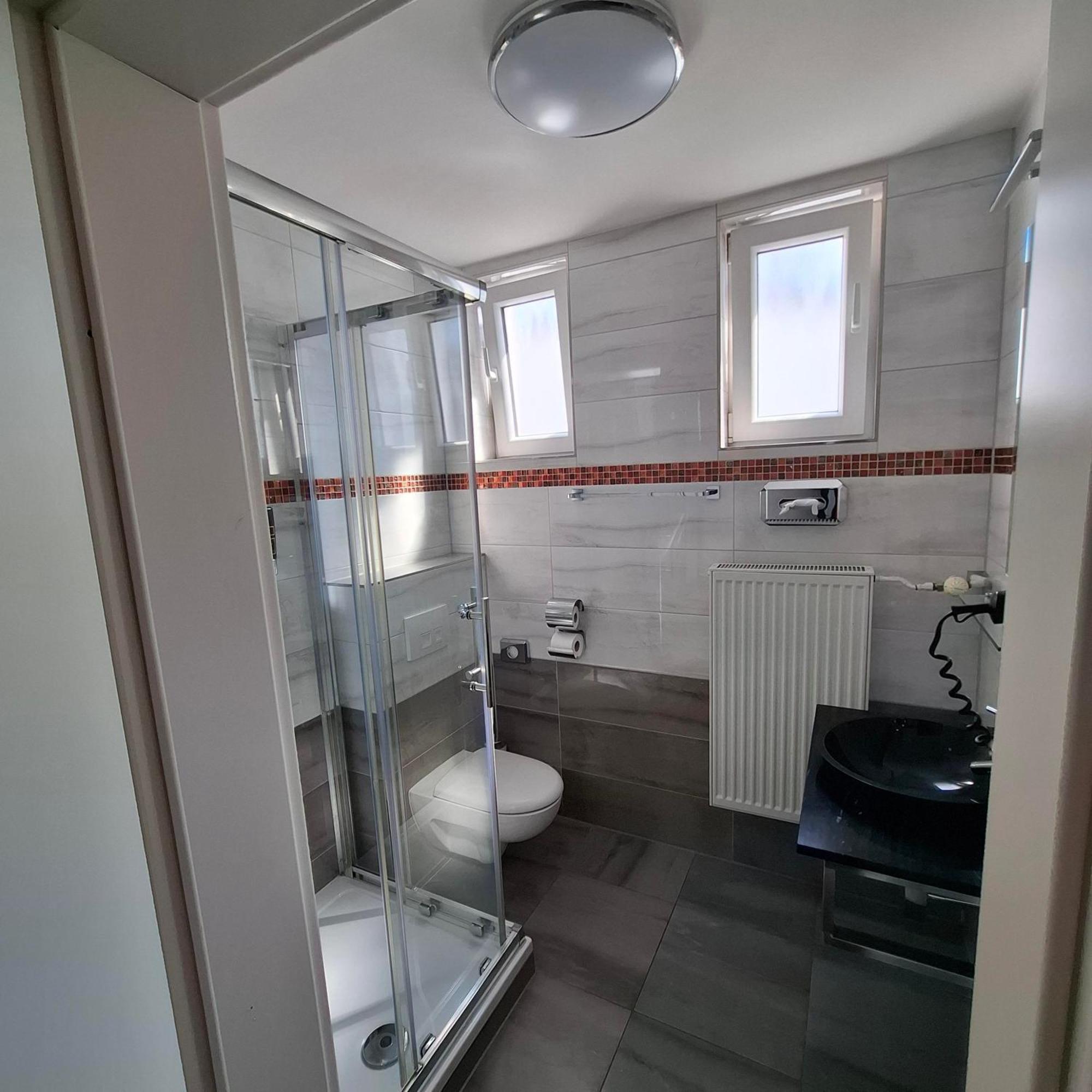 Deluxe Suite mit Whirlpool-Badewanne