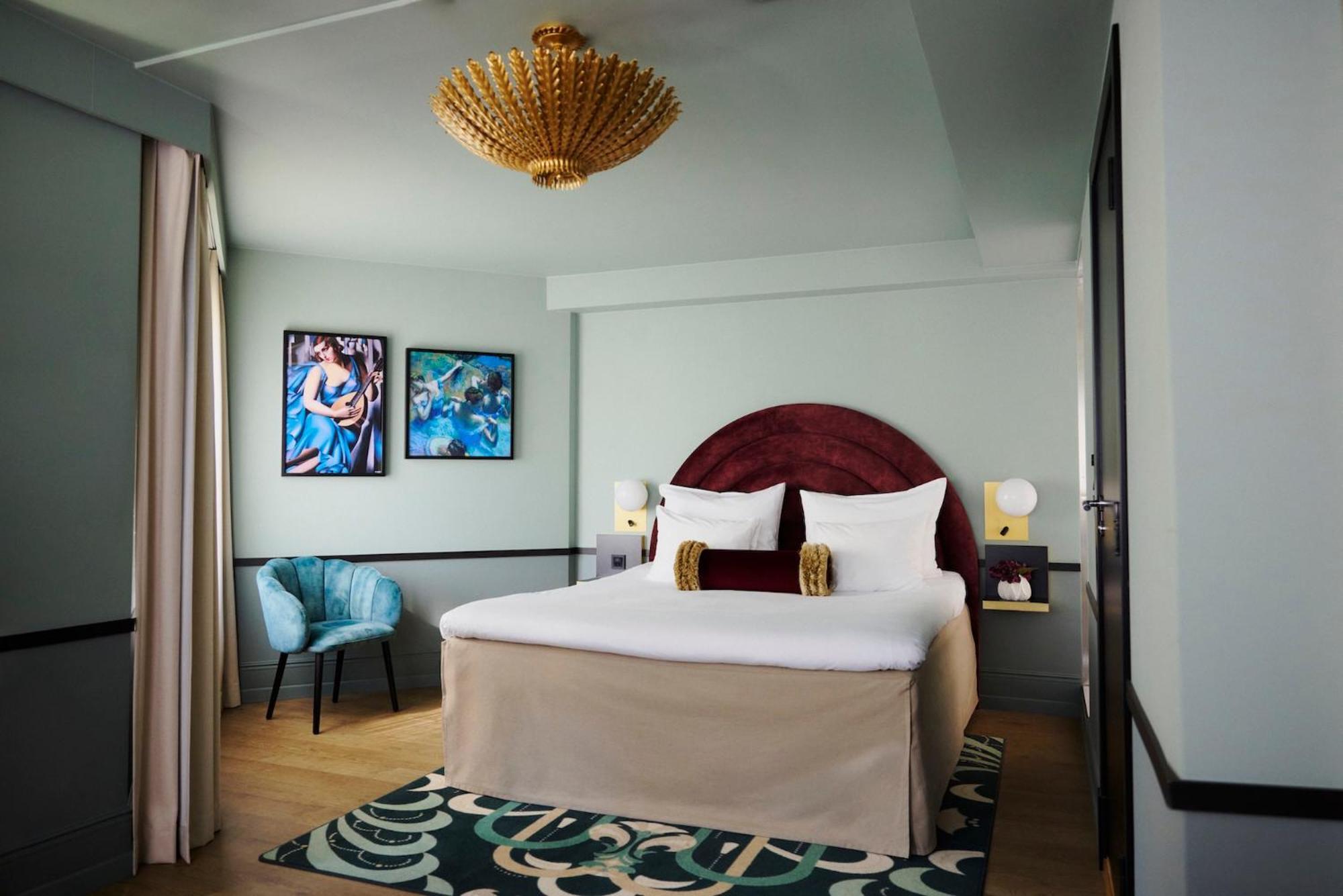 Deluxe Zimmer mit Kingsize-Bett