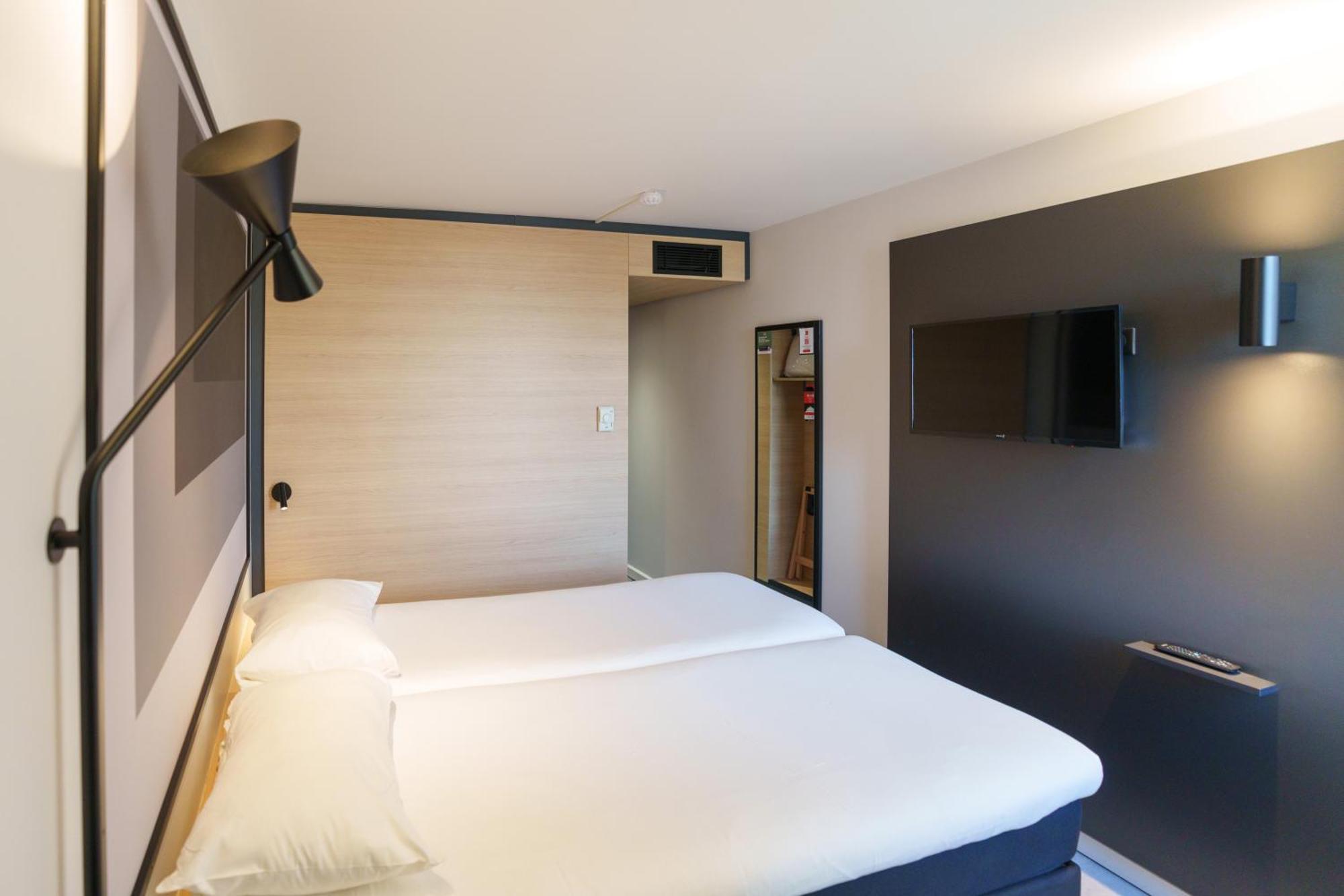 Chambre Triple avec 1 Lit Double et 1 Lit Simple