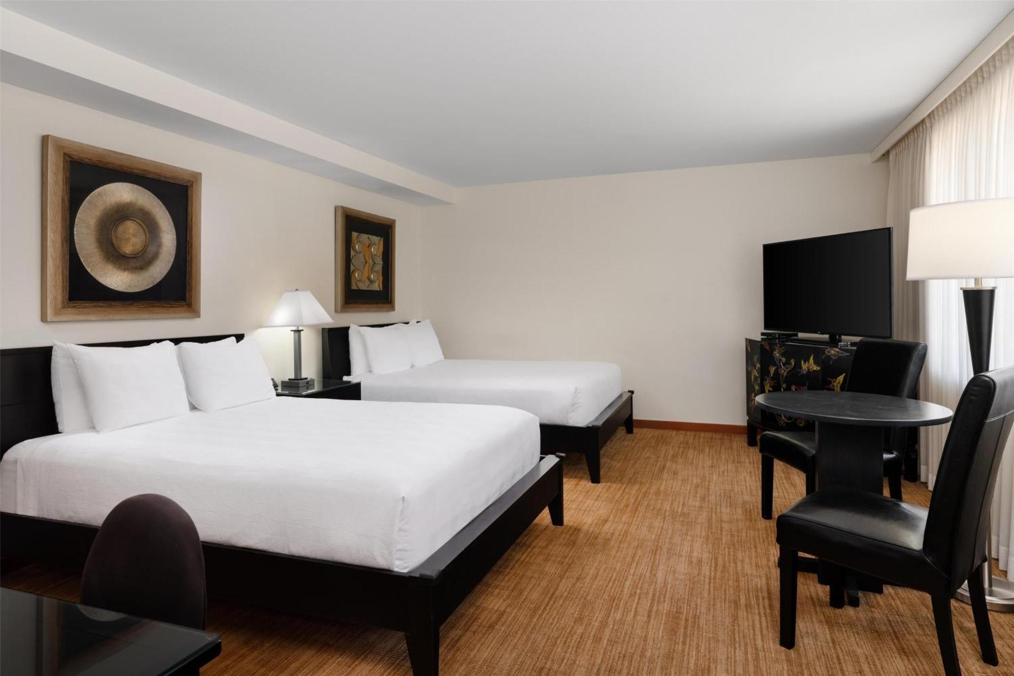 Standard Queen Room, Connecting Rooms - No Pets,1698996456:JPEG