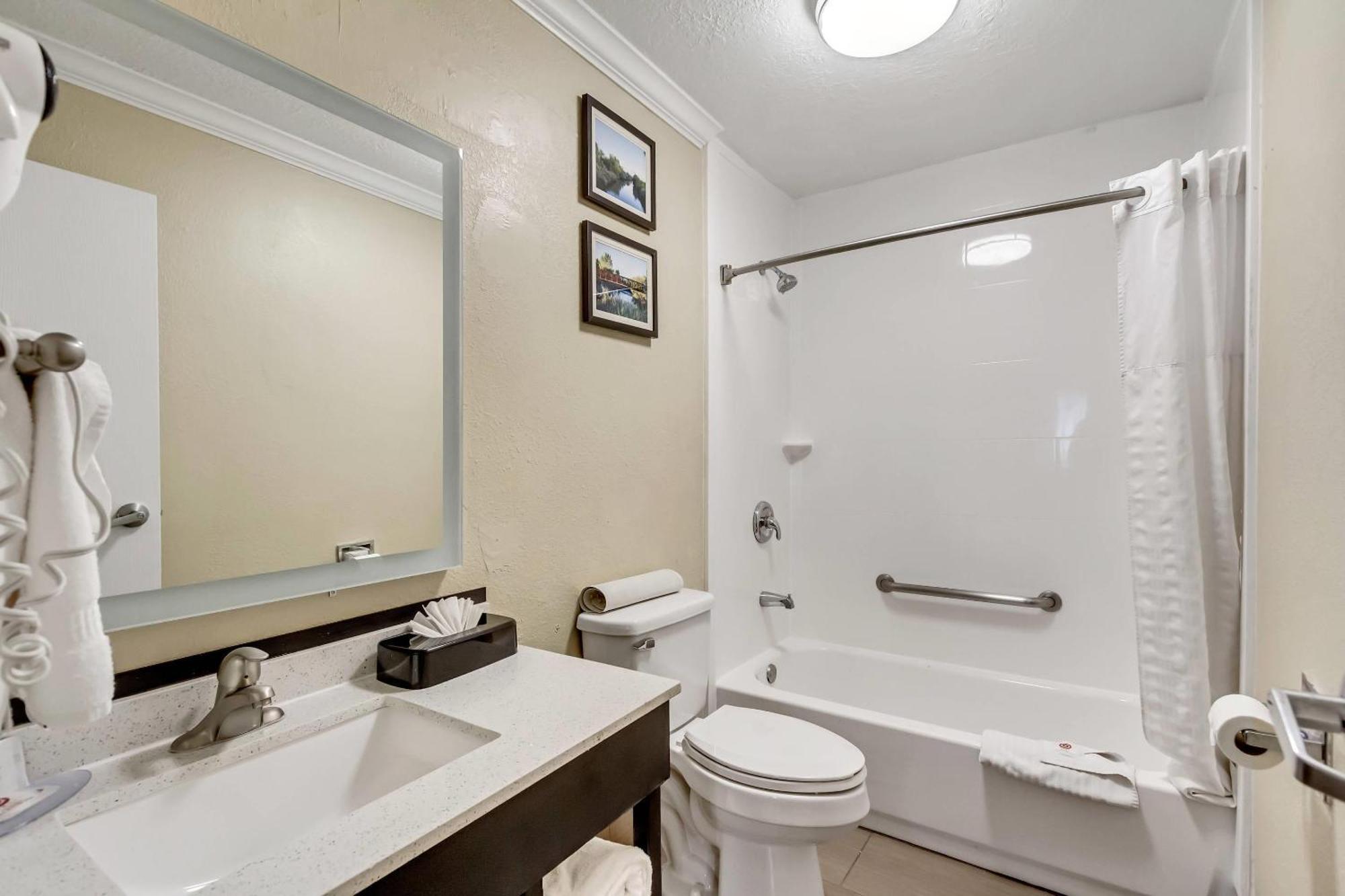 Queen Room with Two Queen Beds - Non-Smoking