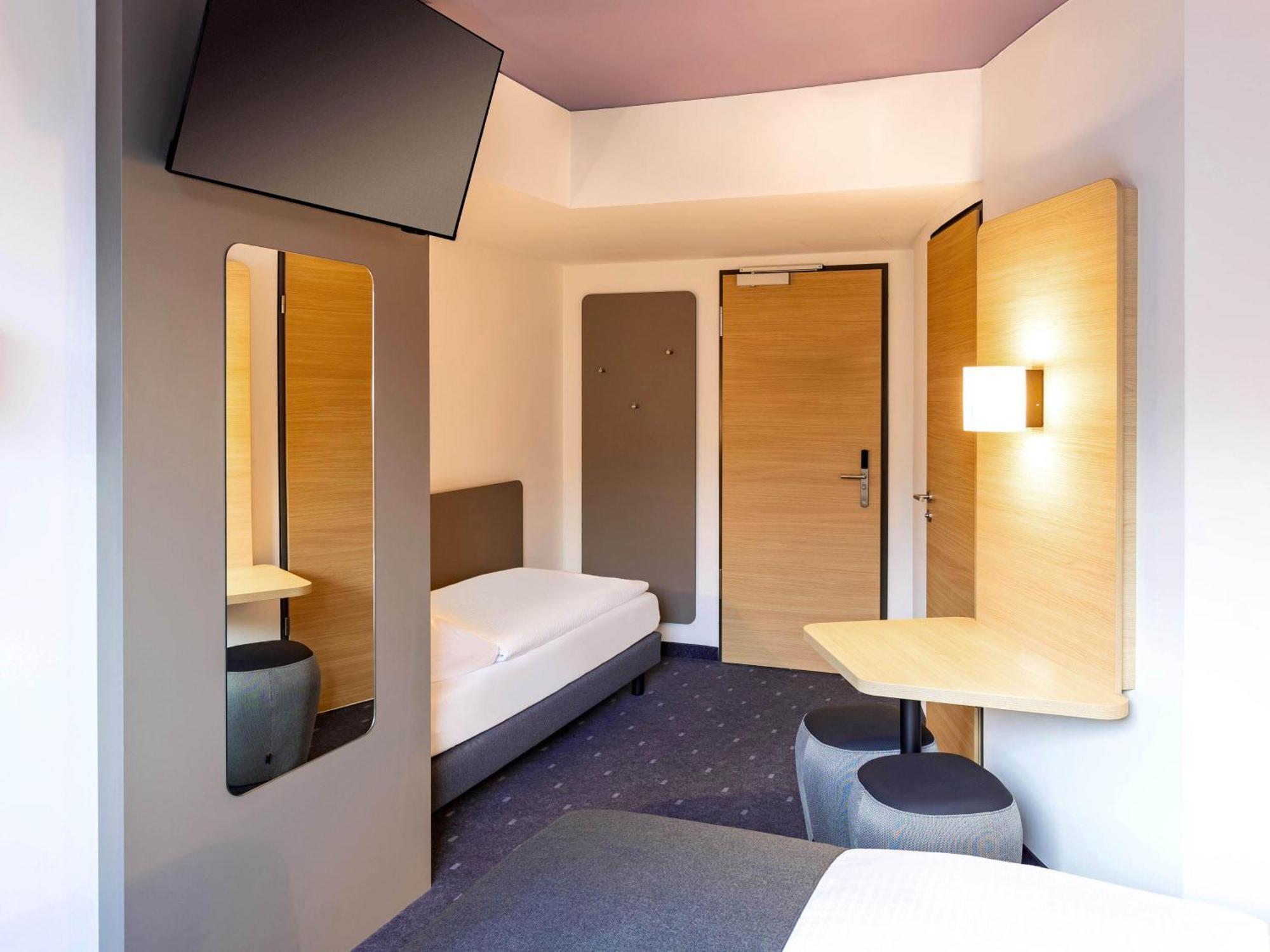 Triple Room,1699352577:JPEG