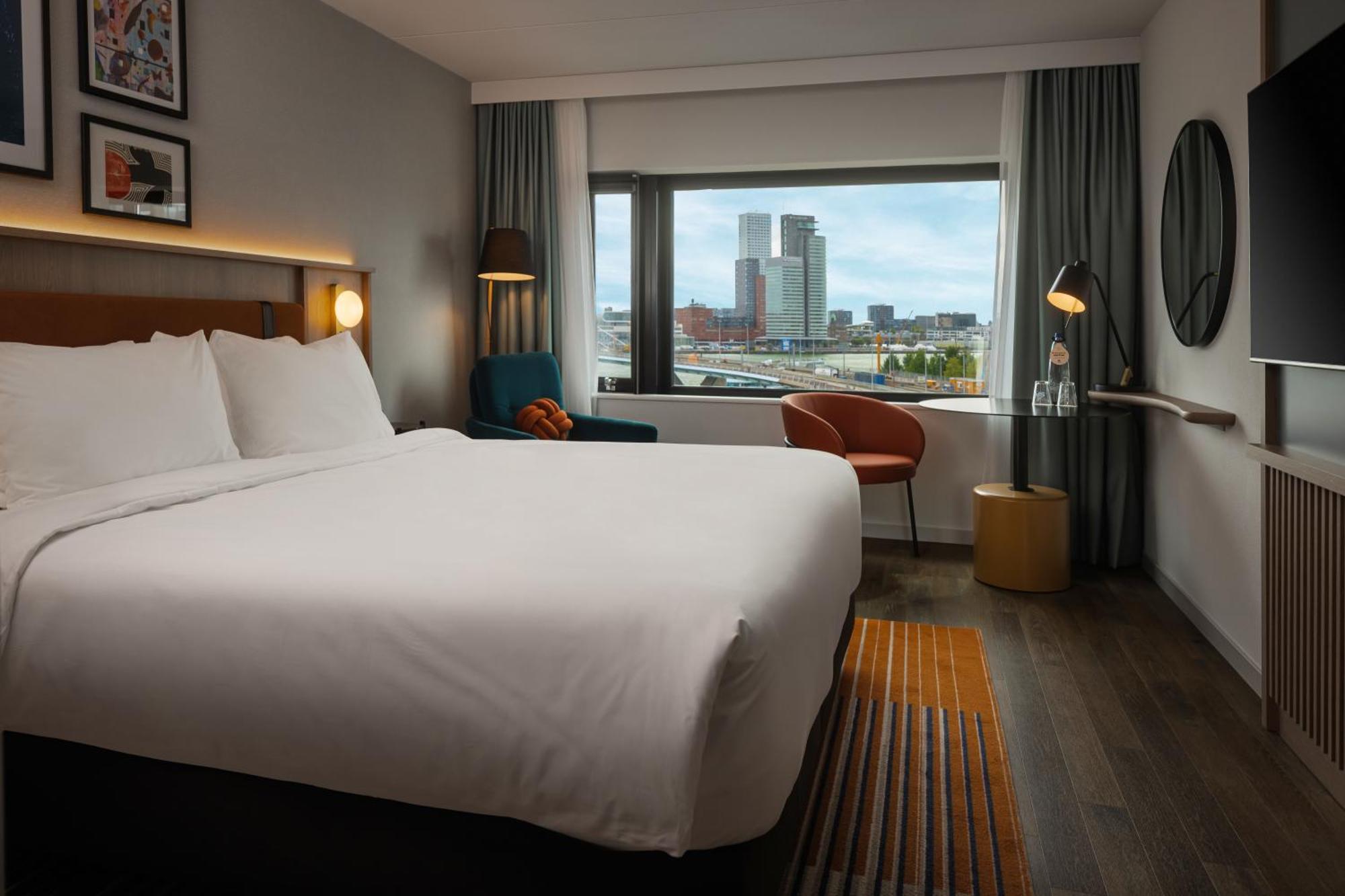 Deluxe King Room,1645010404:JPEG