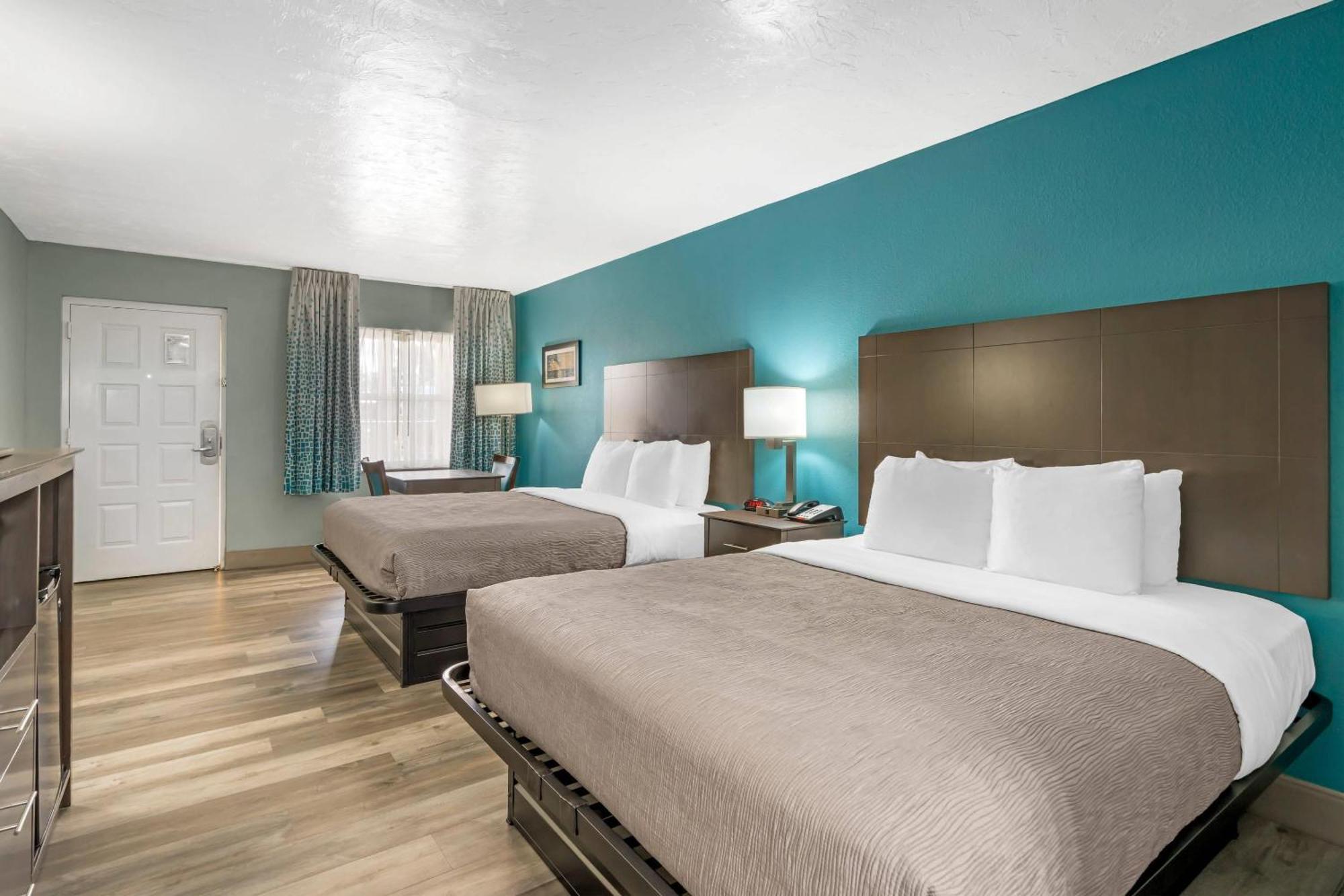 Superior Queen Room with Two Queen Beds - Non-Smoking