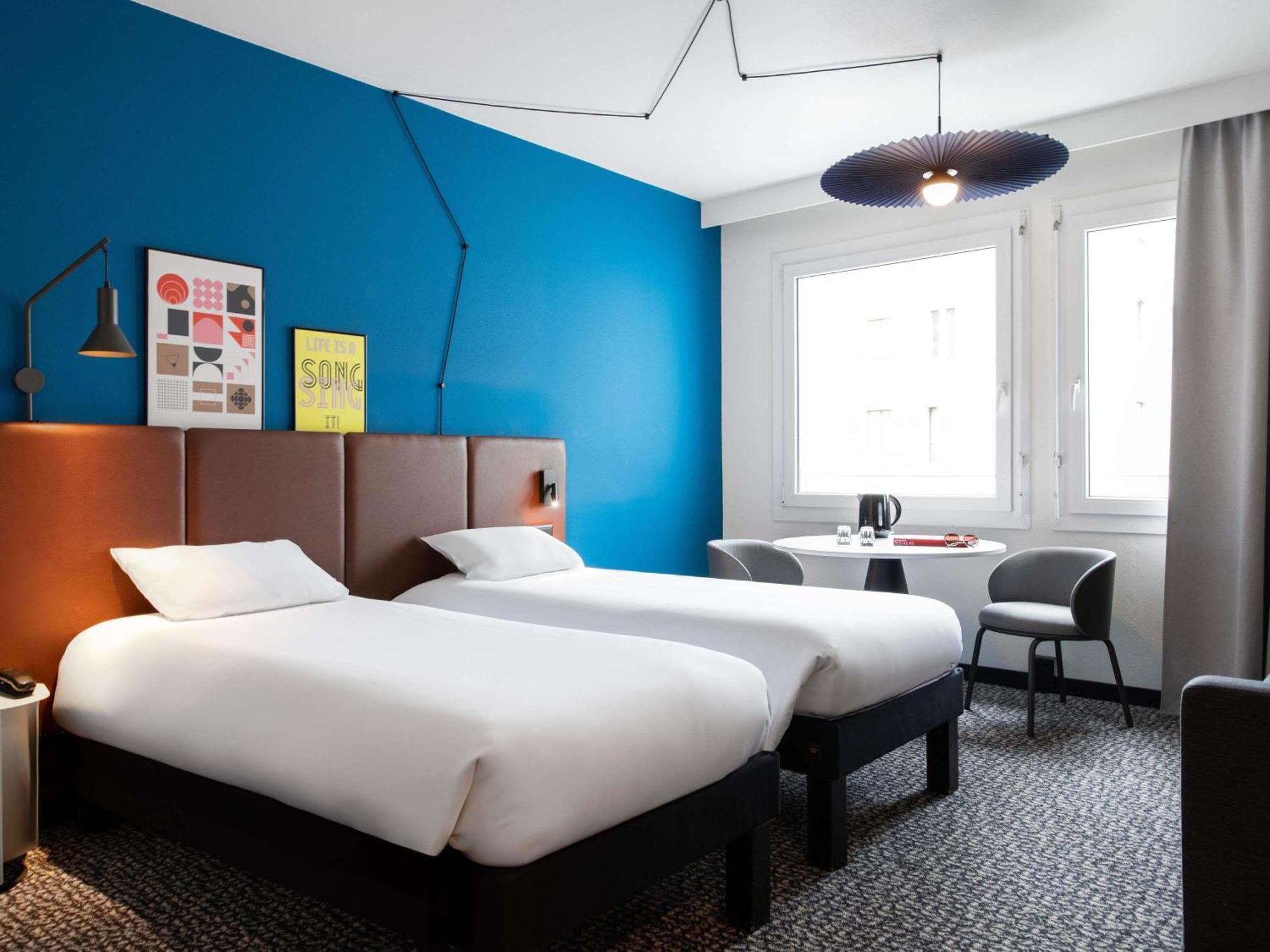 Standard Room,1704896657:JPEG