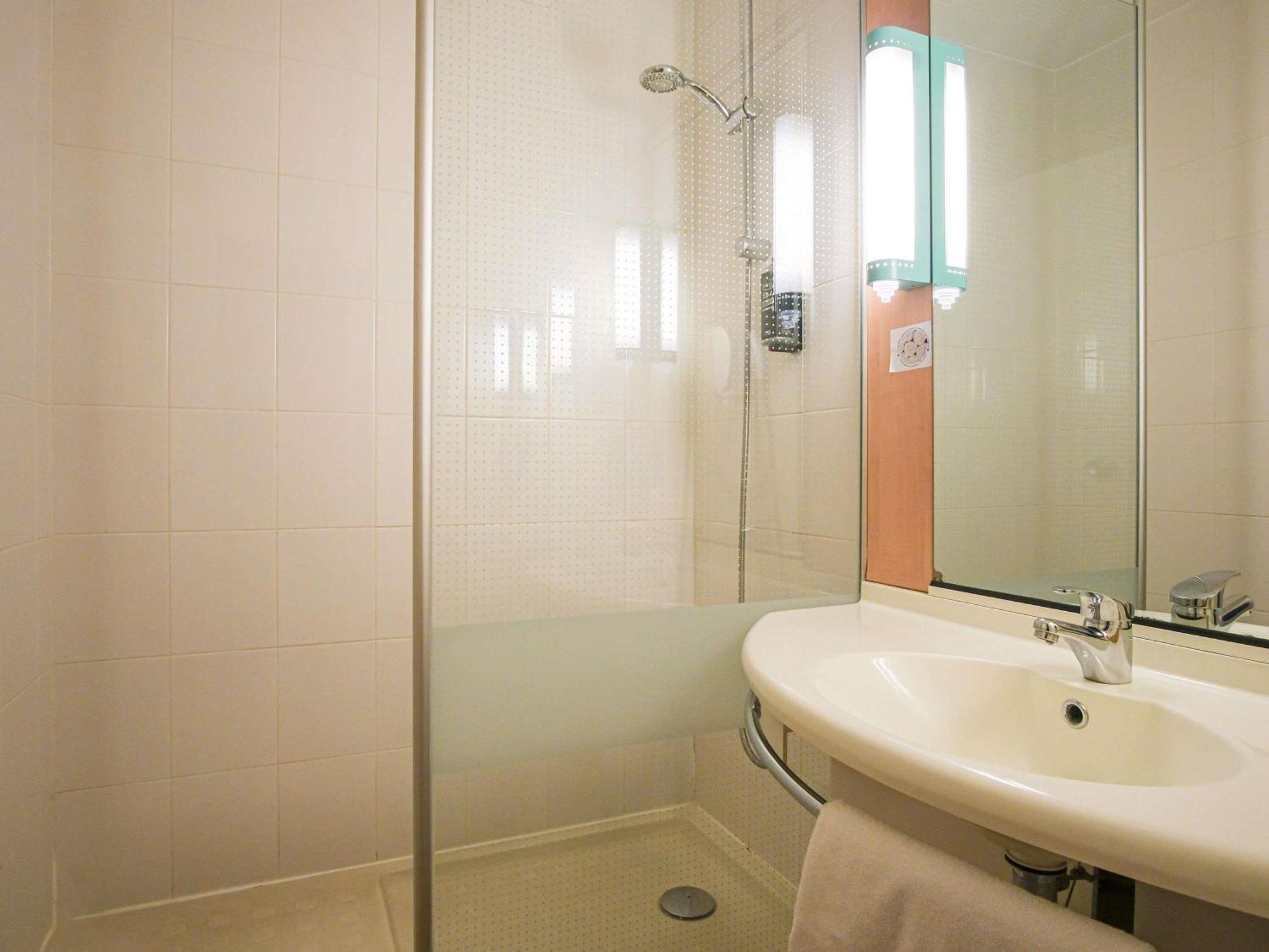 Premium Superior Room with One Double Bed and Sofa