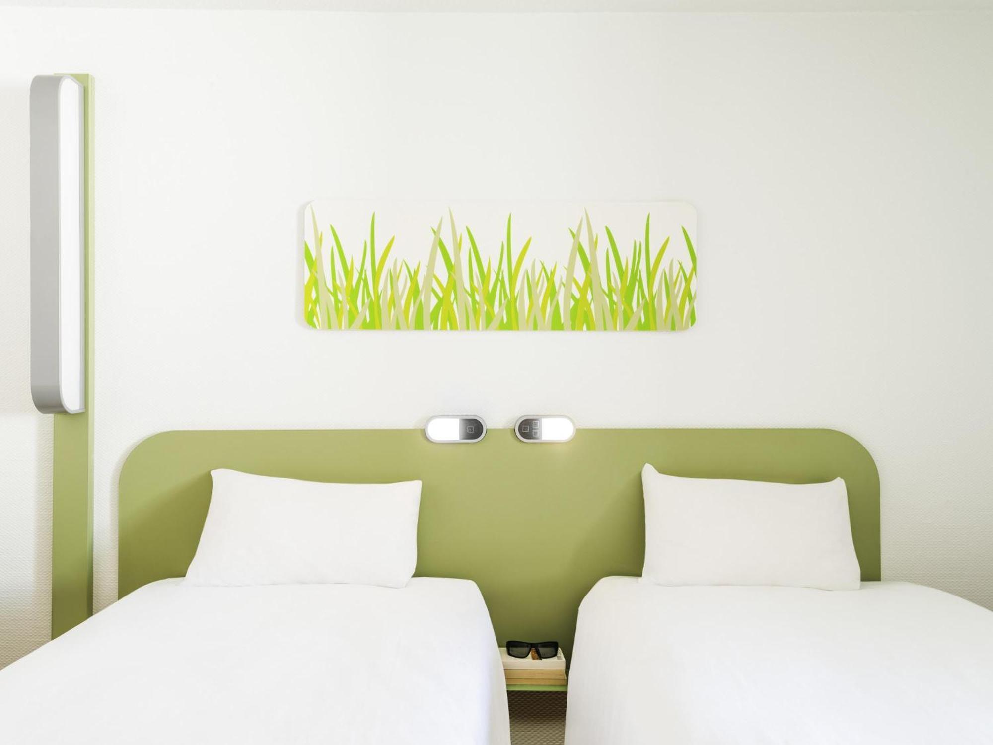 Accessible Classic Twin Room