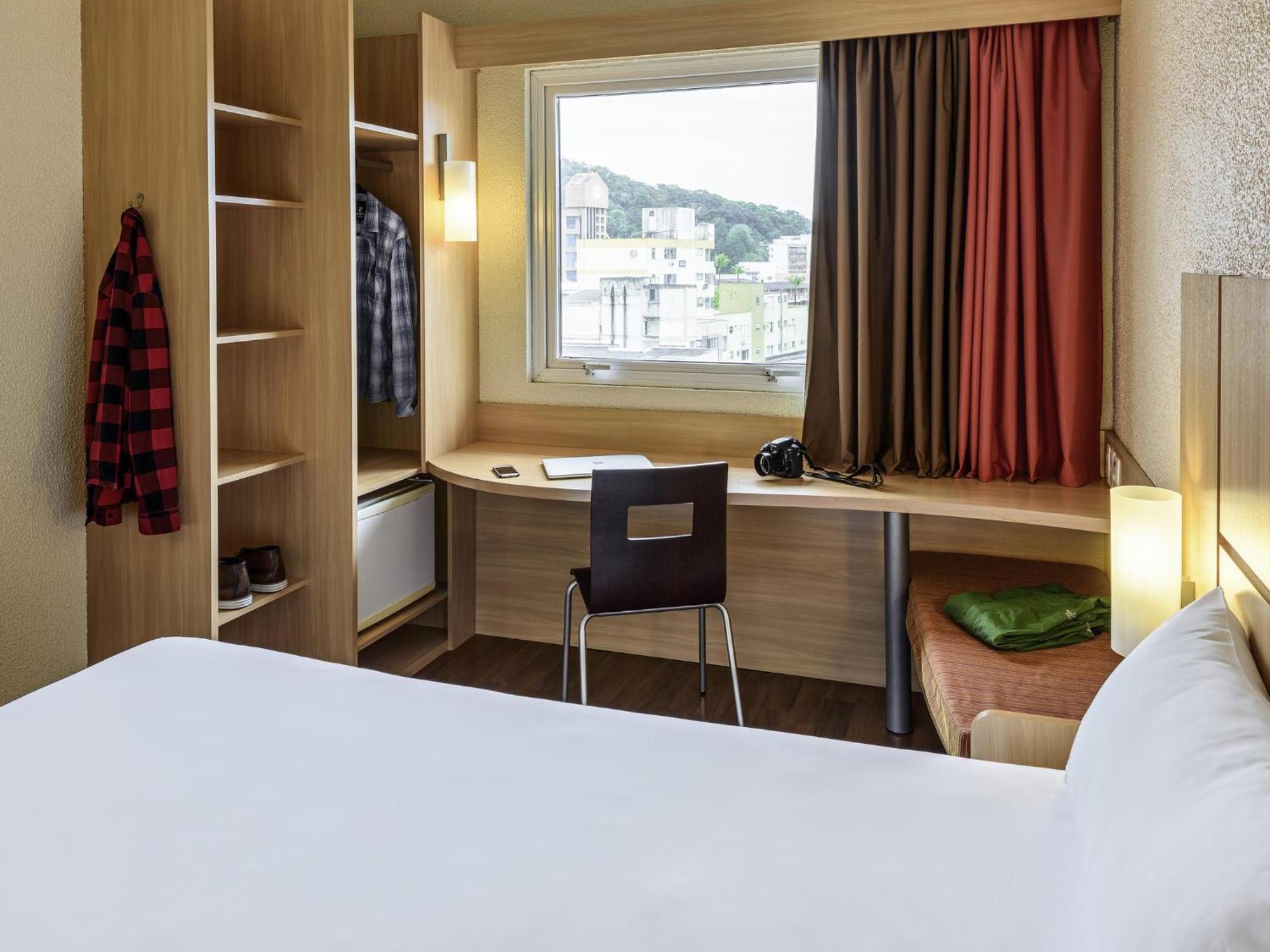Double Room,1743015083:JPEG
