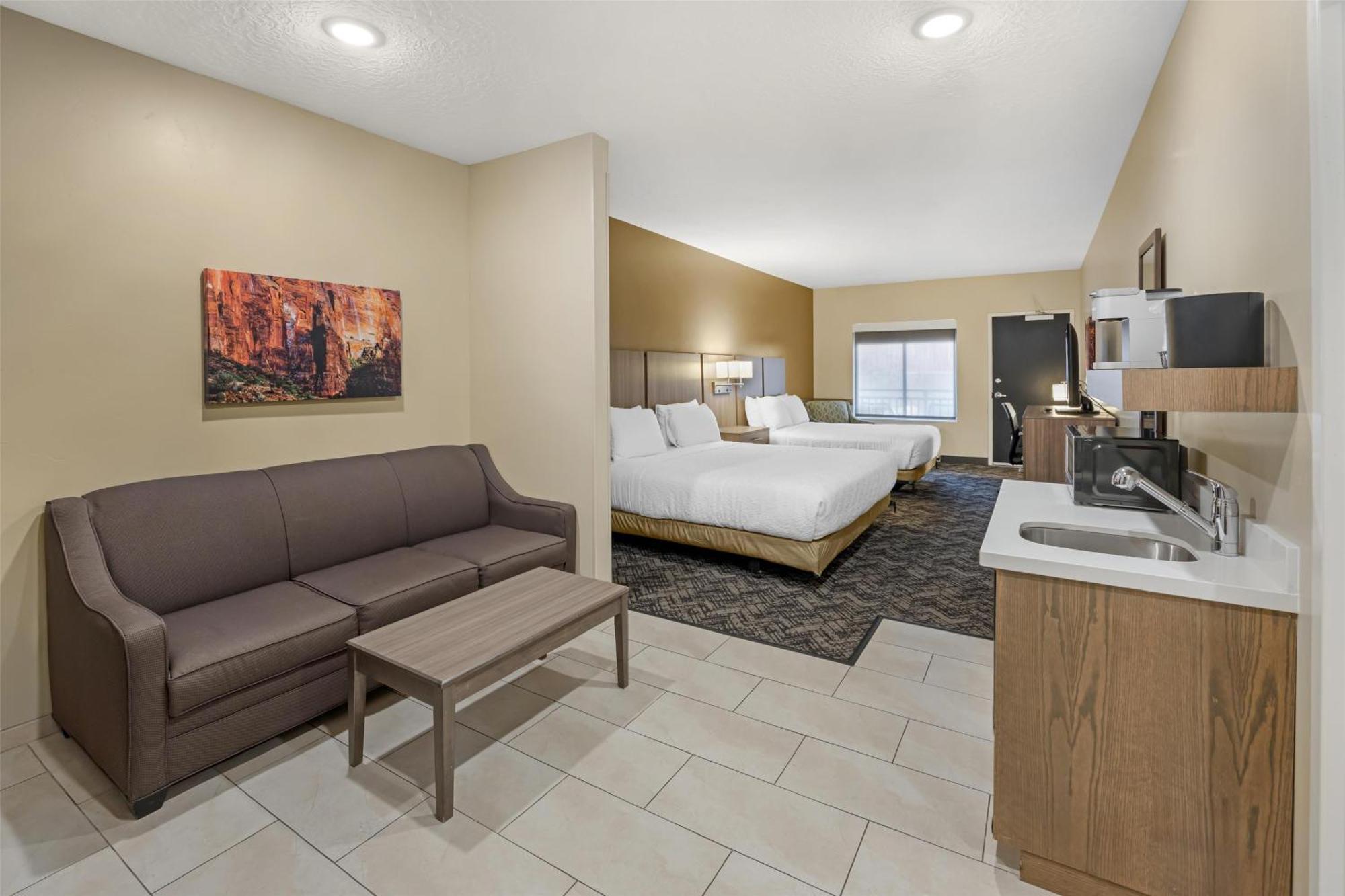 Quadruple Room - Disability Access,1705035478:JPEG