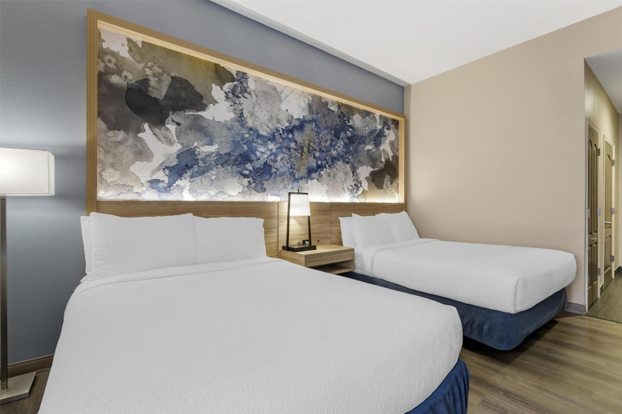 Queen Room with Two Queen Beds - Disability Access