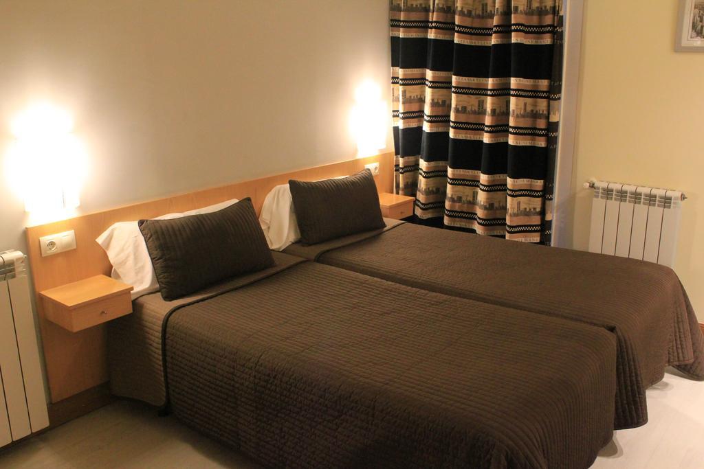 Tweepersoonskamer met 2 Aparte Bedden