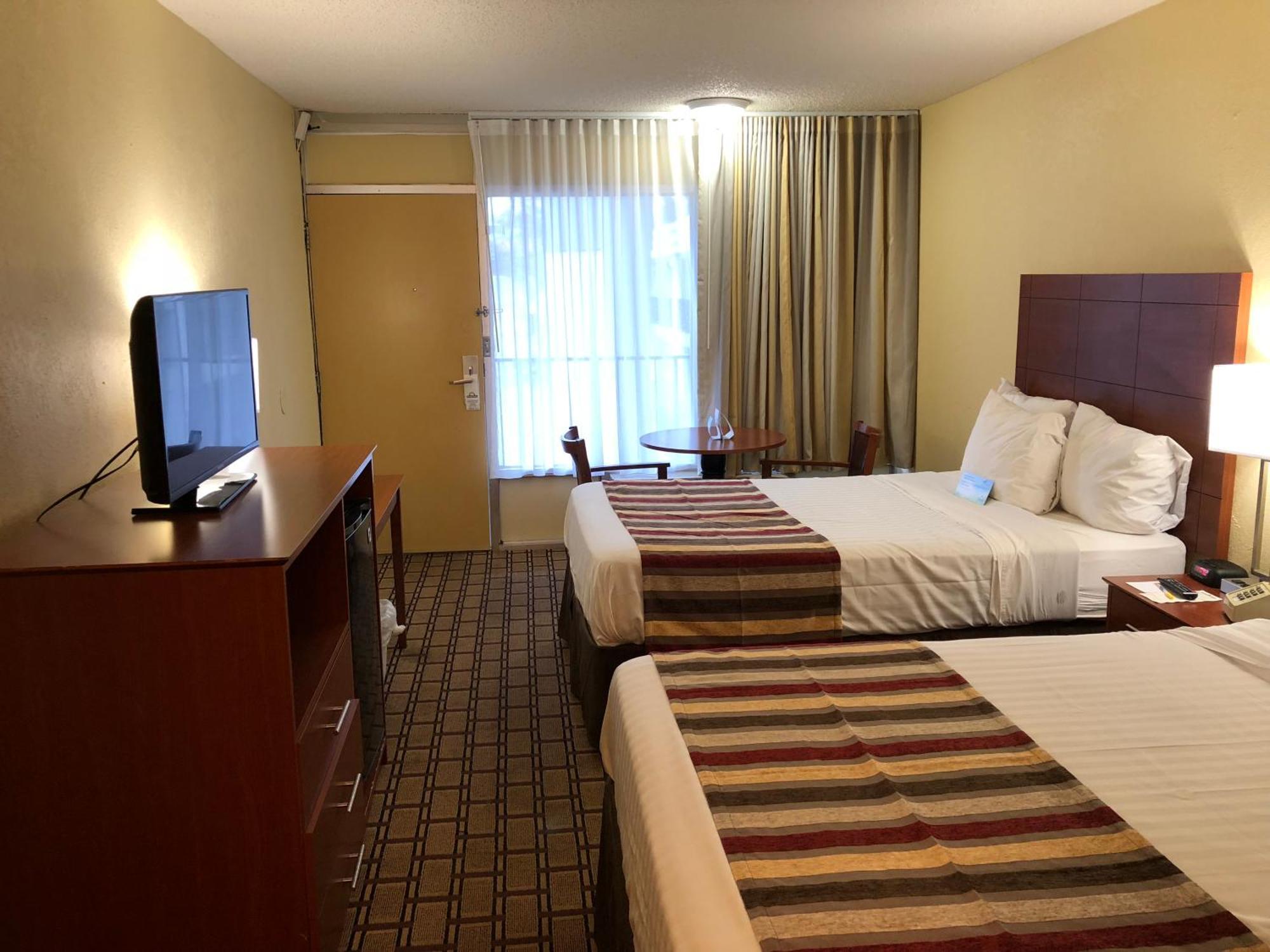 Double Room Two Double Beds First Floor or Non-Smoking,1706057669:JPEG