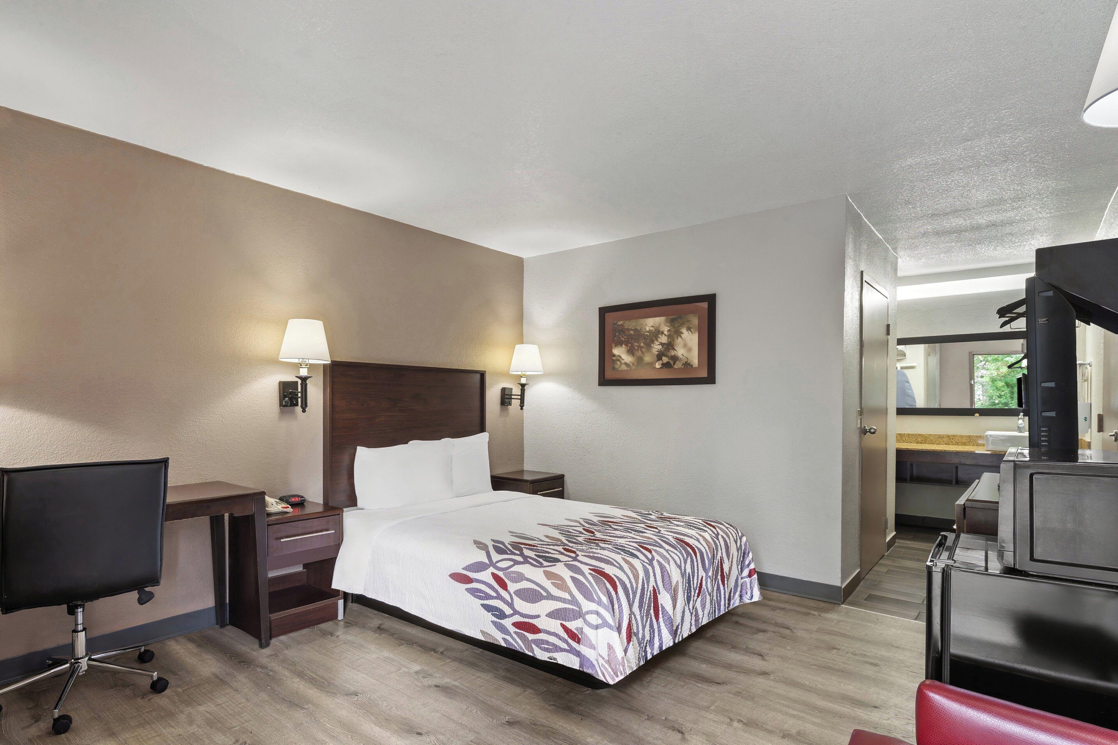 Deluxe Room One Queen Bed Disability Access Non-Smoking,1706157804:JPEG