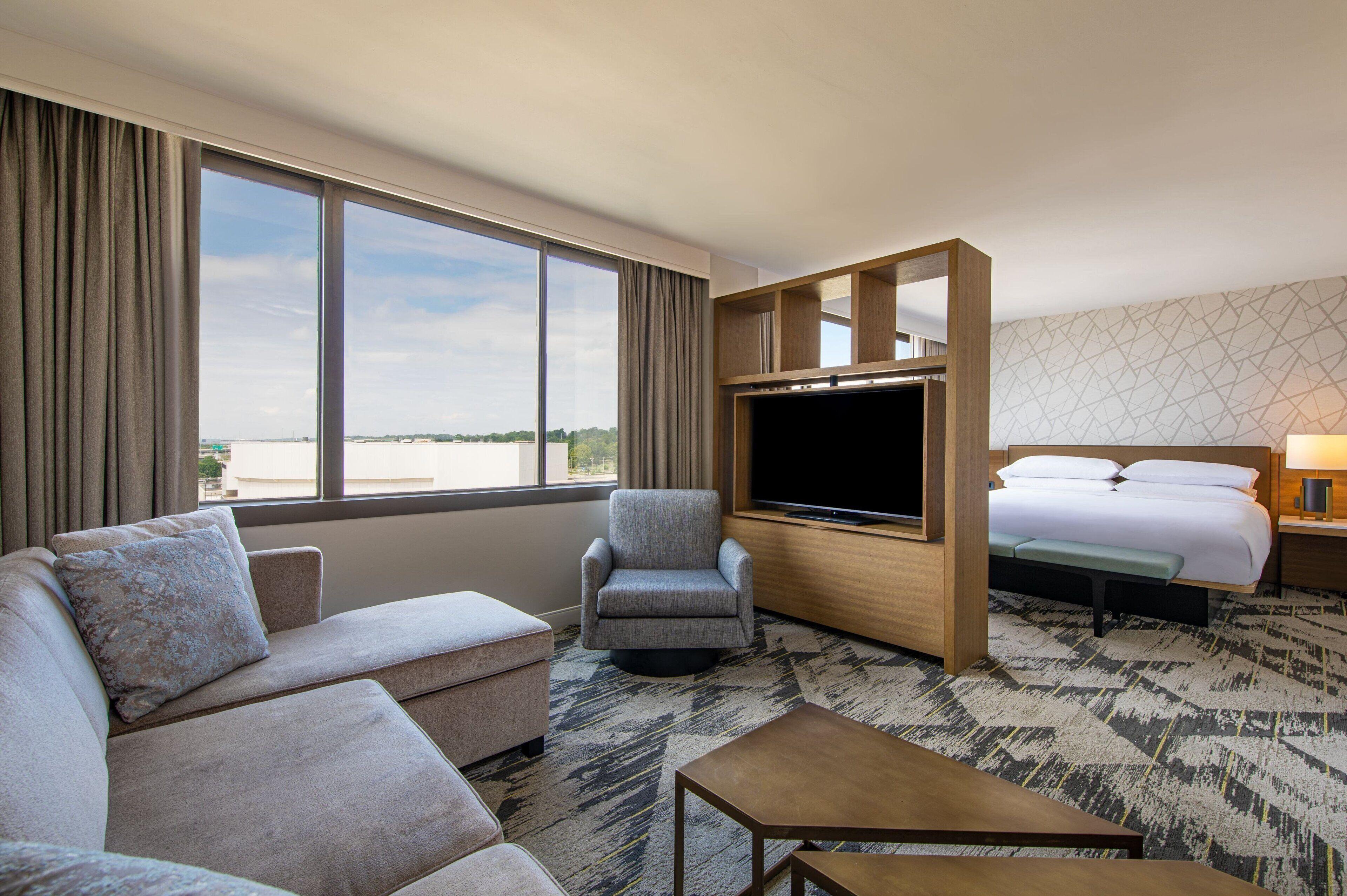 Junior Suite, 1 King,1557025963:JPEG