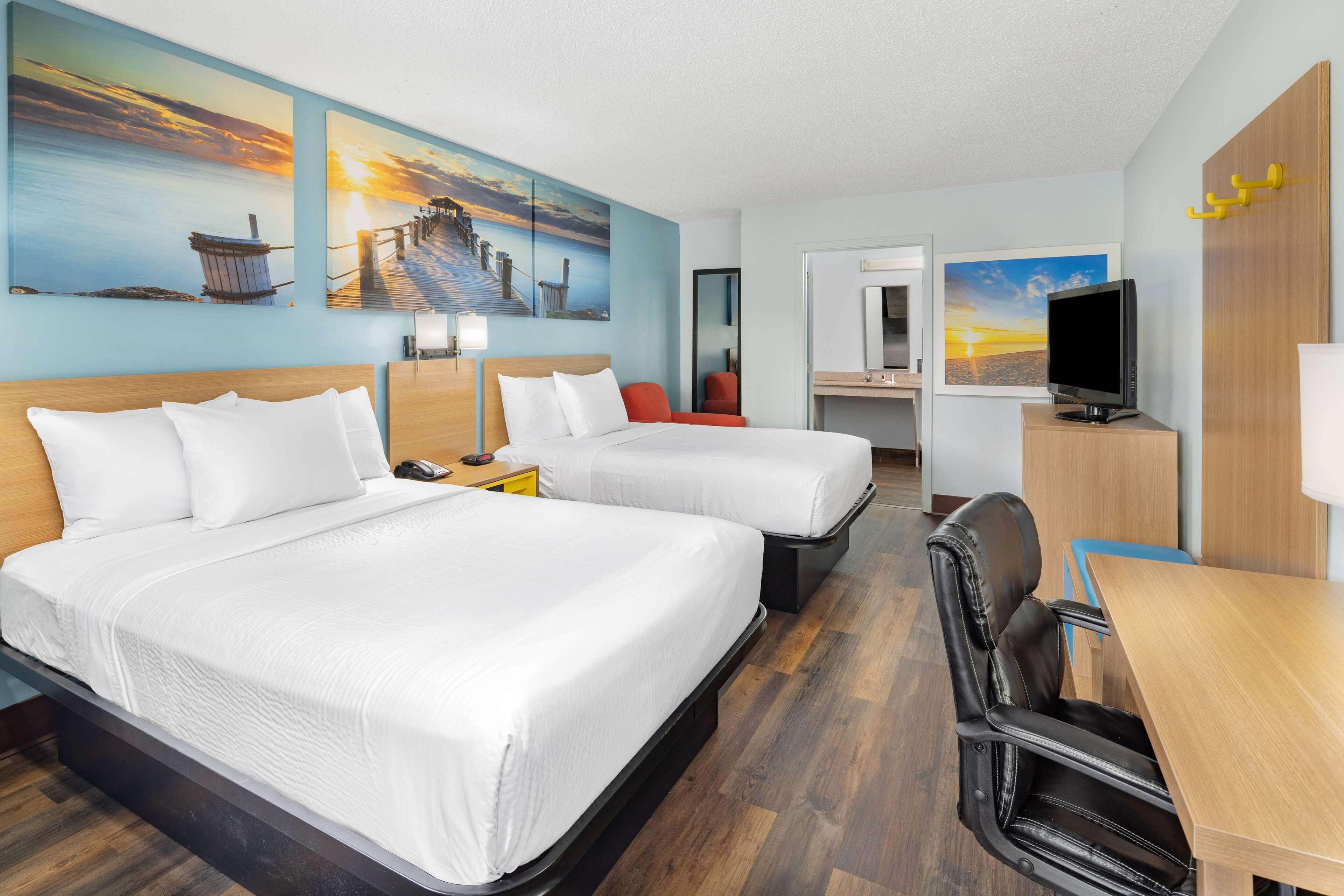 Double Room Two Double Beds Bath Tub Mobility or Hearing Accessible Non-Smoking