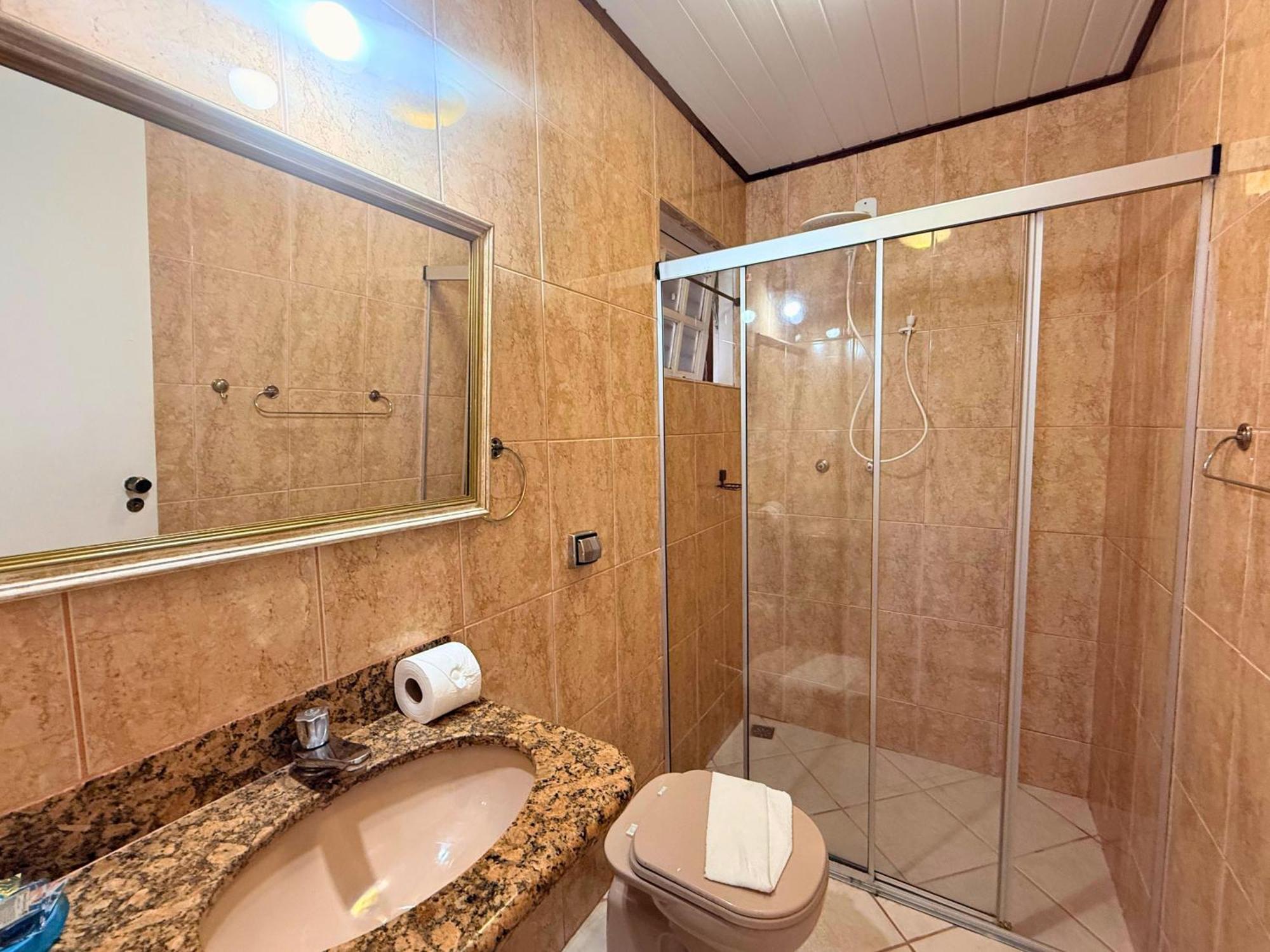 Quarto Triplo Standard