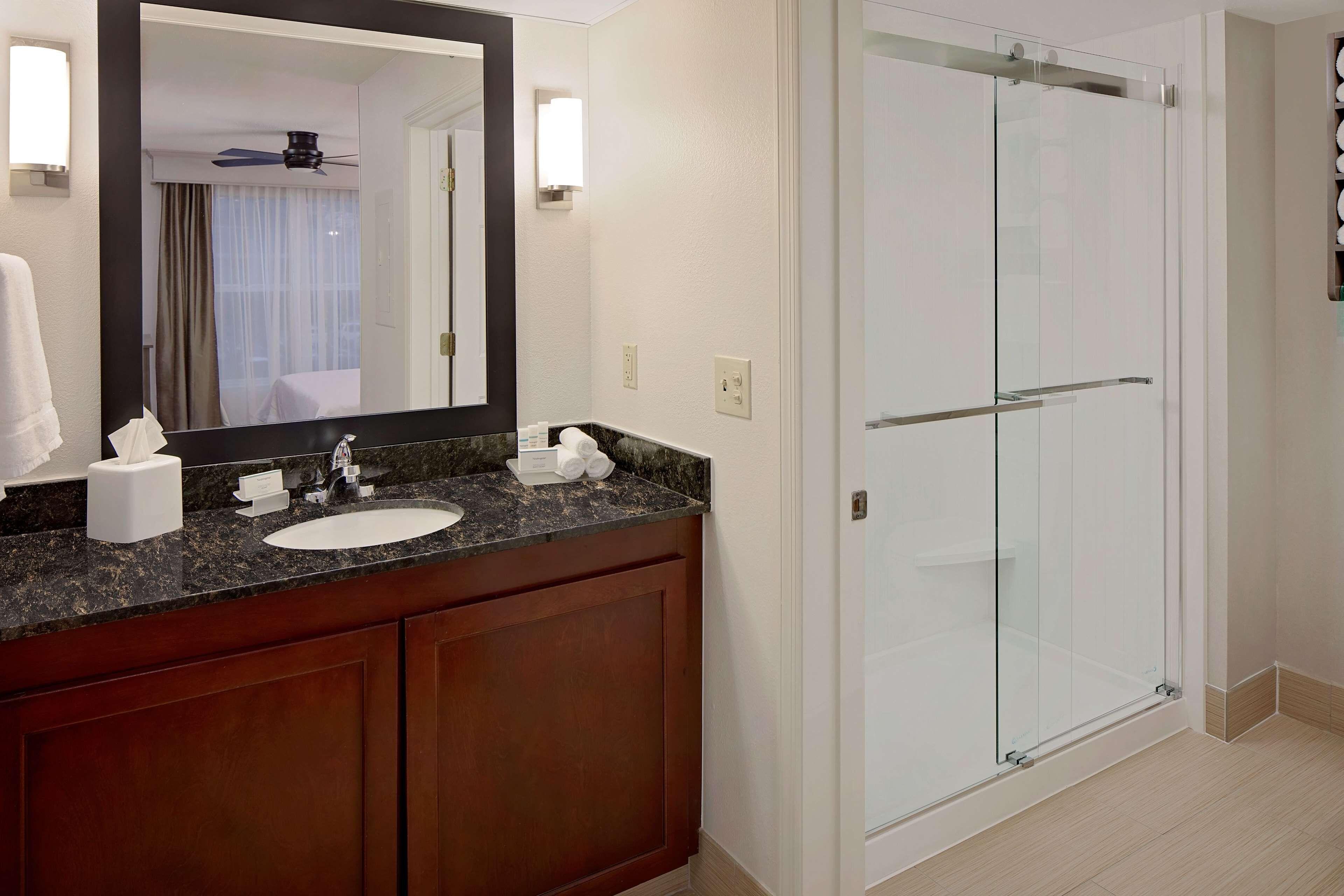 One-Bedroom King Suite