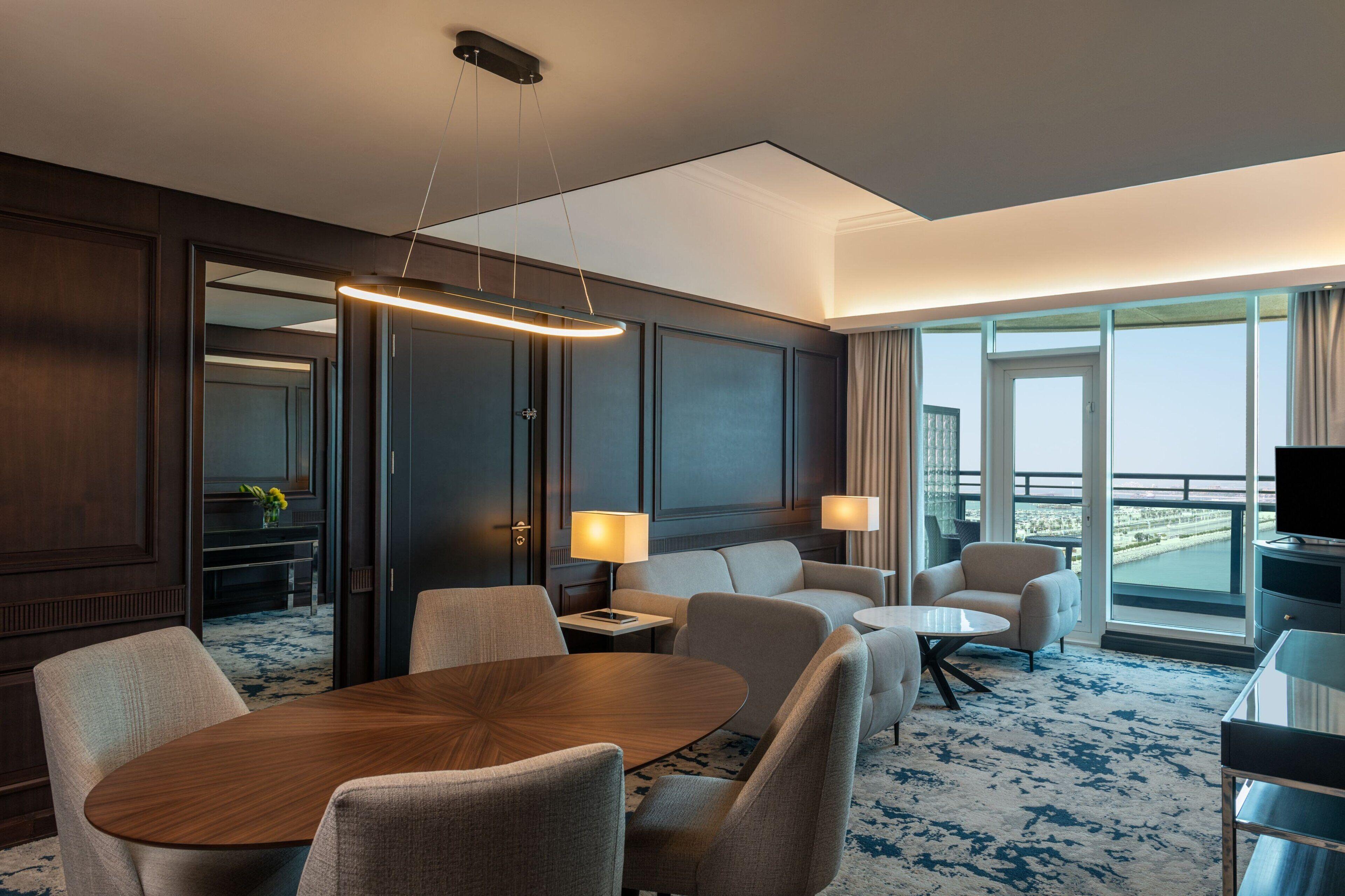 Deluxe Suite Sea View, Club lounge access, 1 King, Balcony,1709642058:JPEG