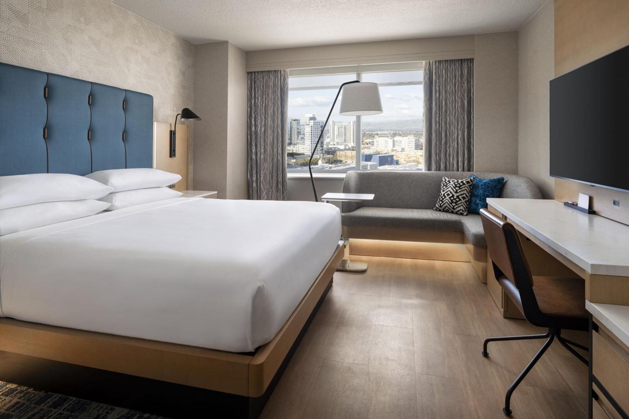 City View Guest Room, 1 King Bed,1609723491:JPEG