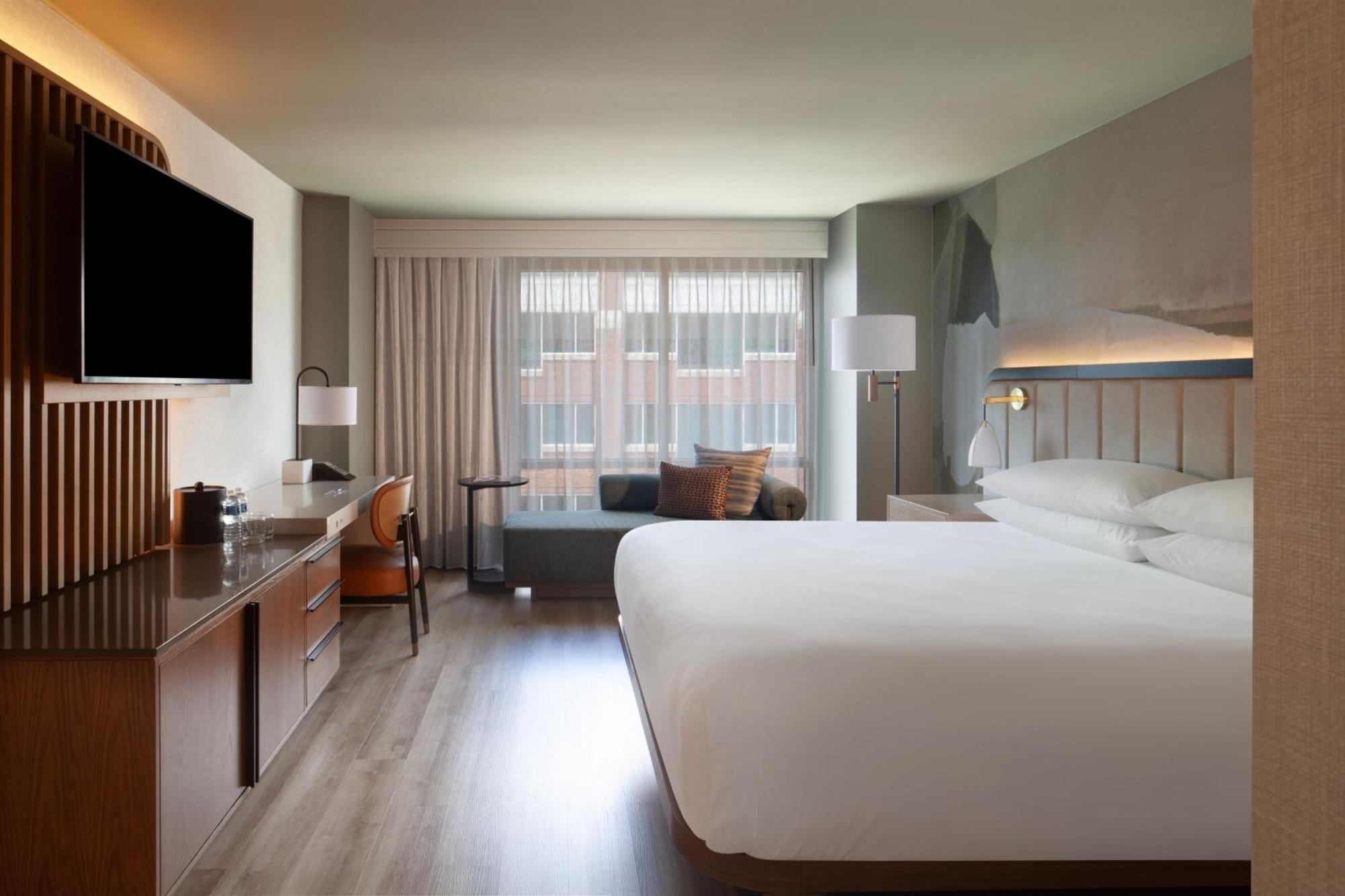 King Room,1606048779:JPEG