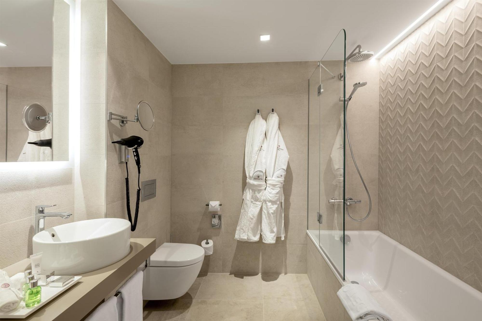 Superior Double or Twin Room with City View