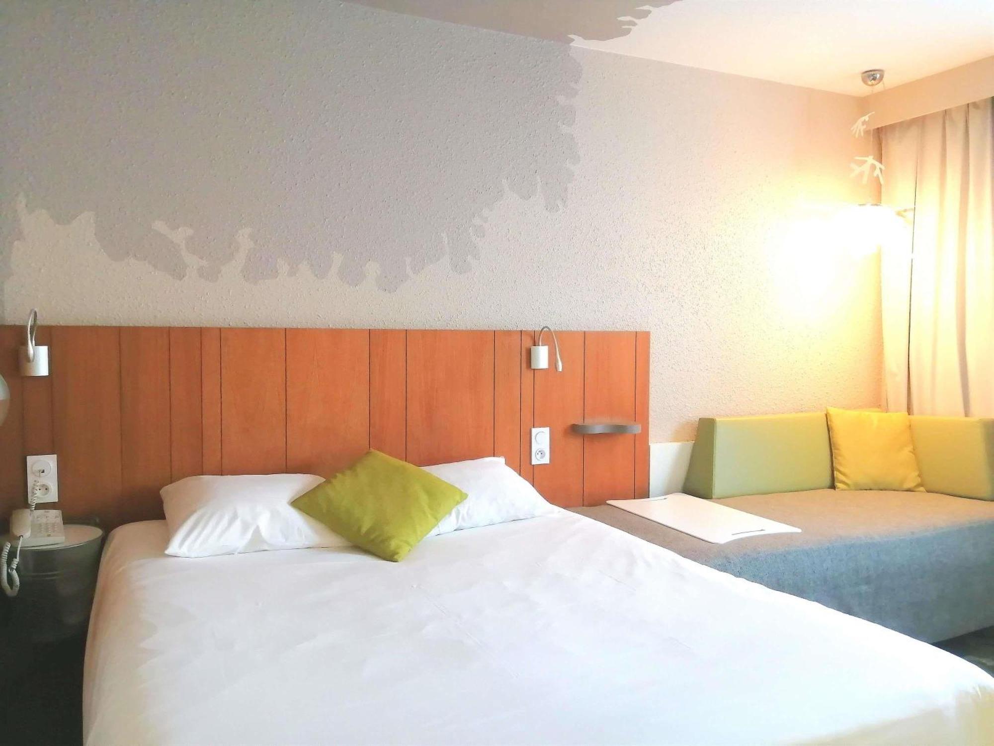 Standard Room,1717003526:JPEG