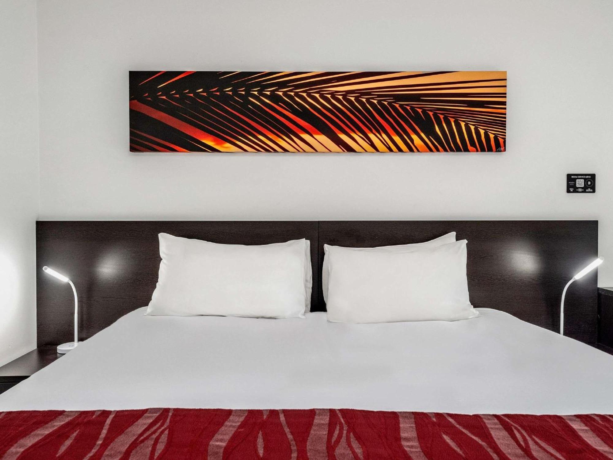 Superior Room with 1 King Size bed