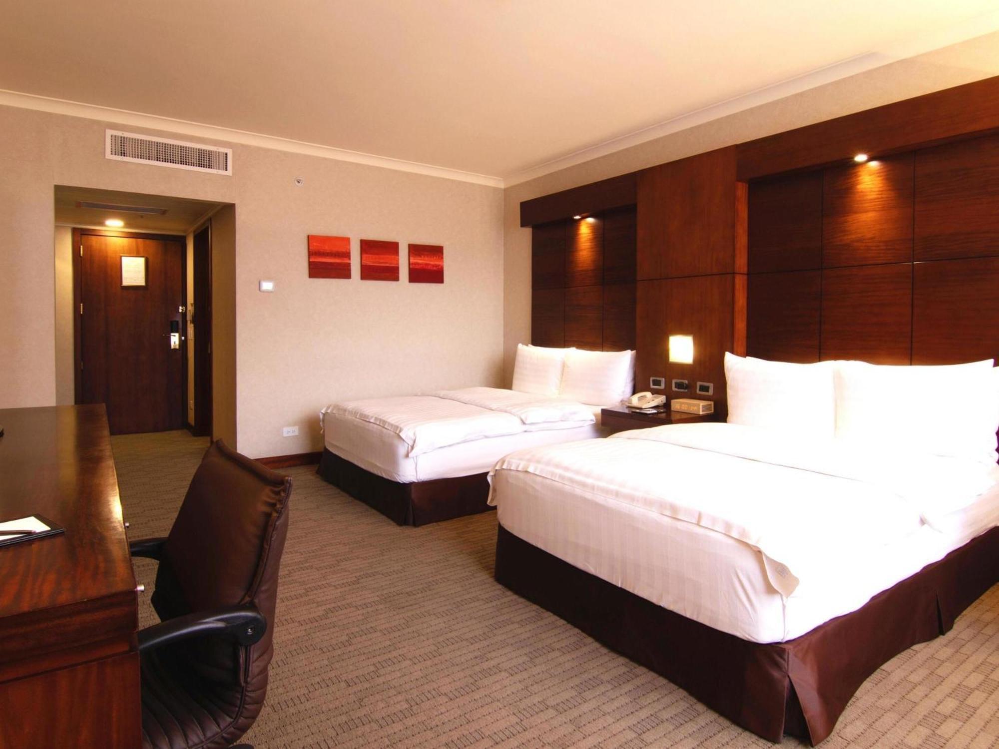 Swiss Executive Twin Room,1717039993:JPEG