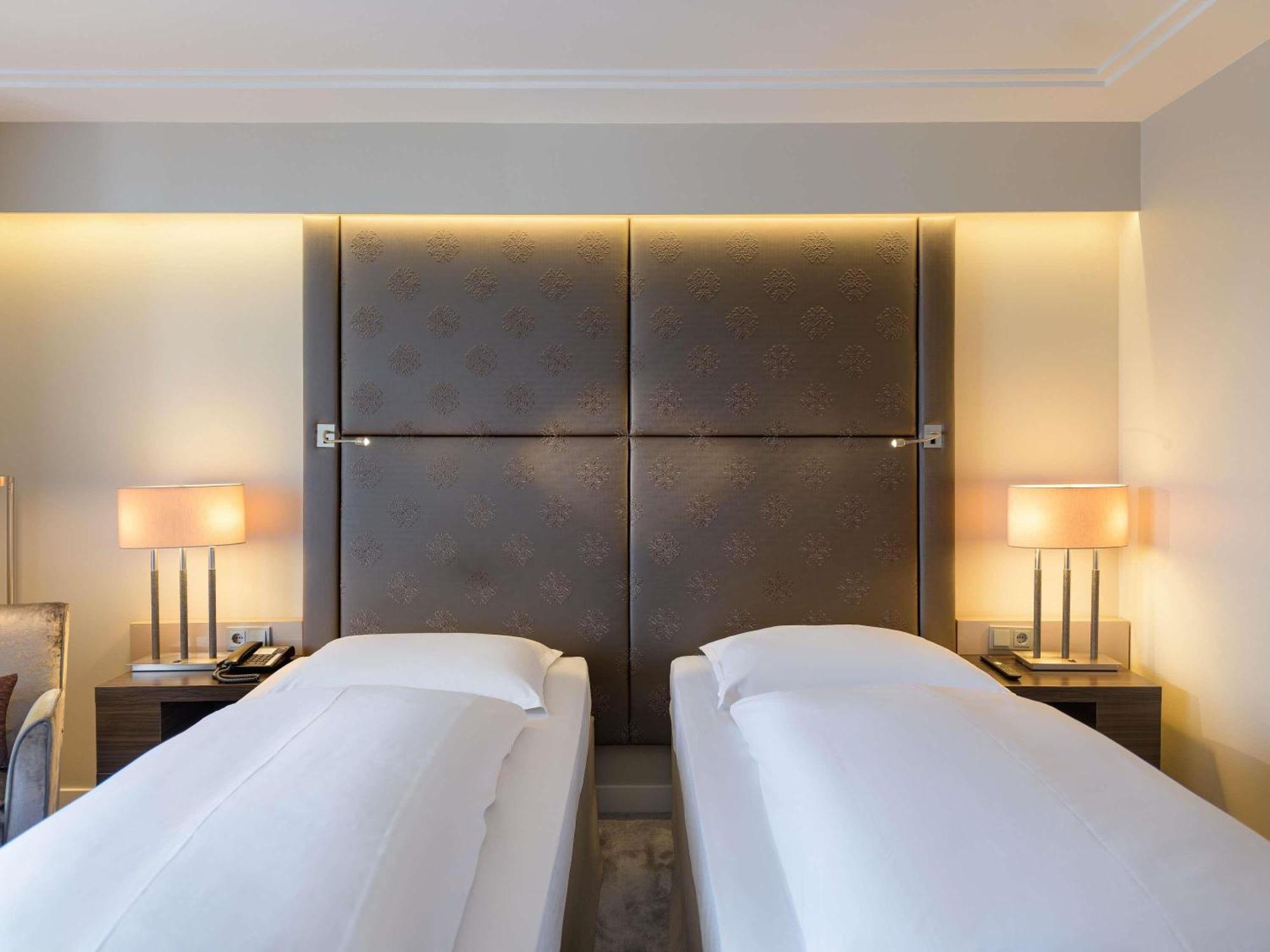Superior Room with 2 Single Beds