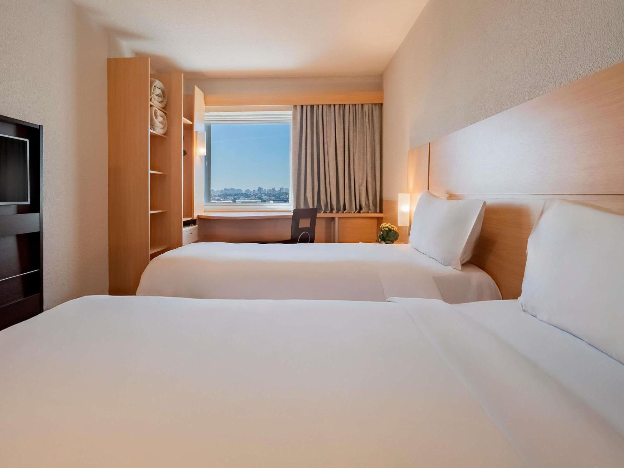 Quarto Standard com 2 Camas de Solteiro