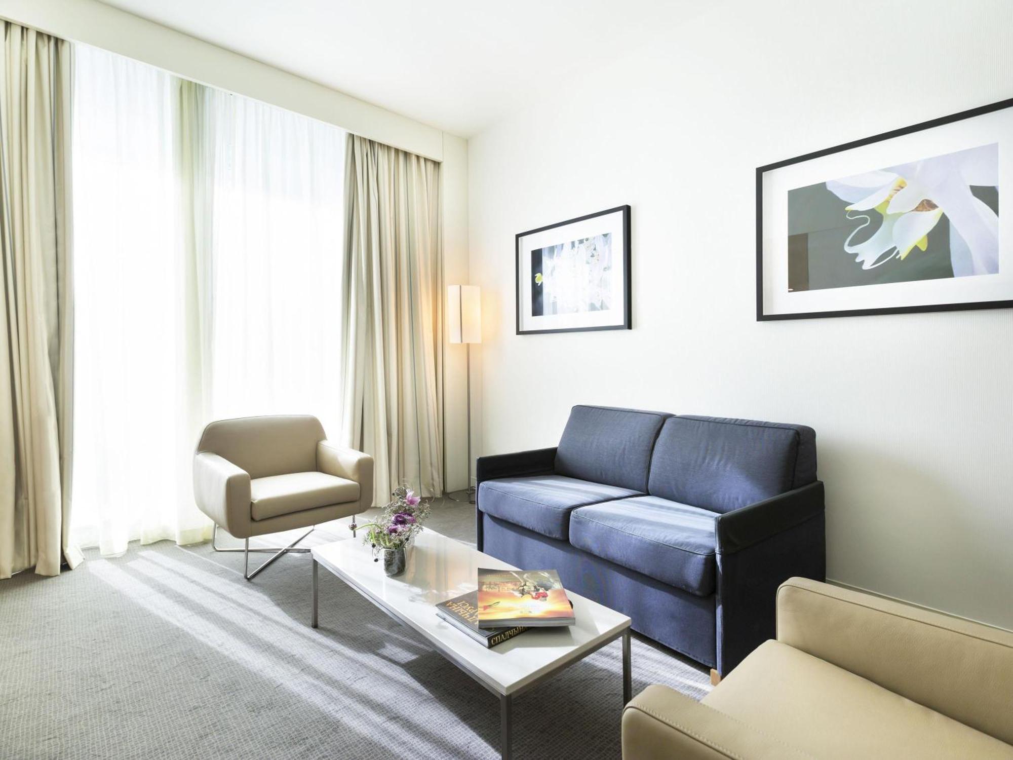 Suite - Accès au Salon