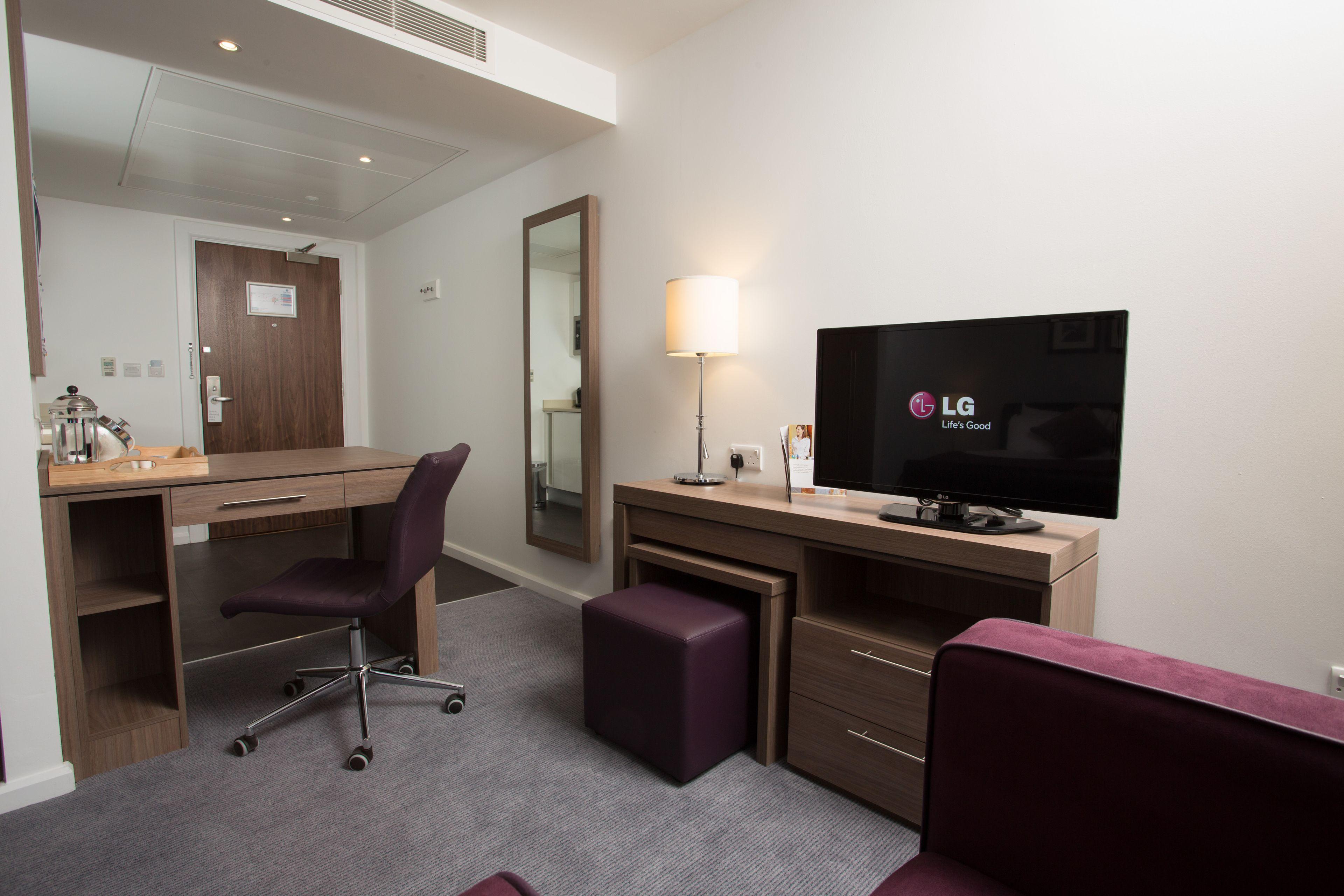 King Studio Suite City View