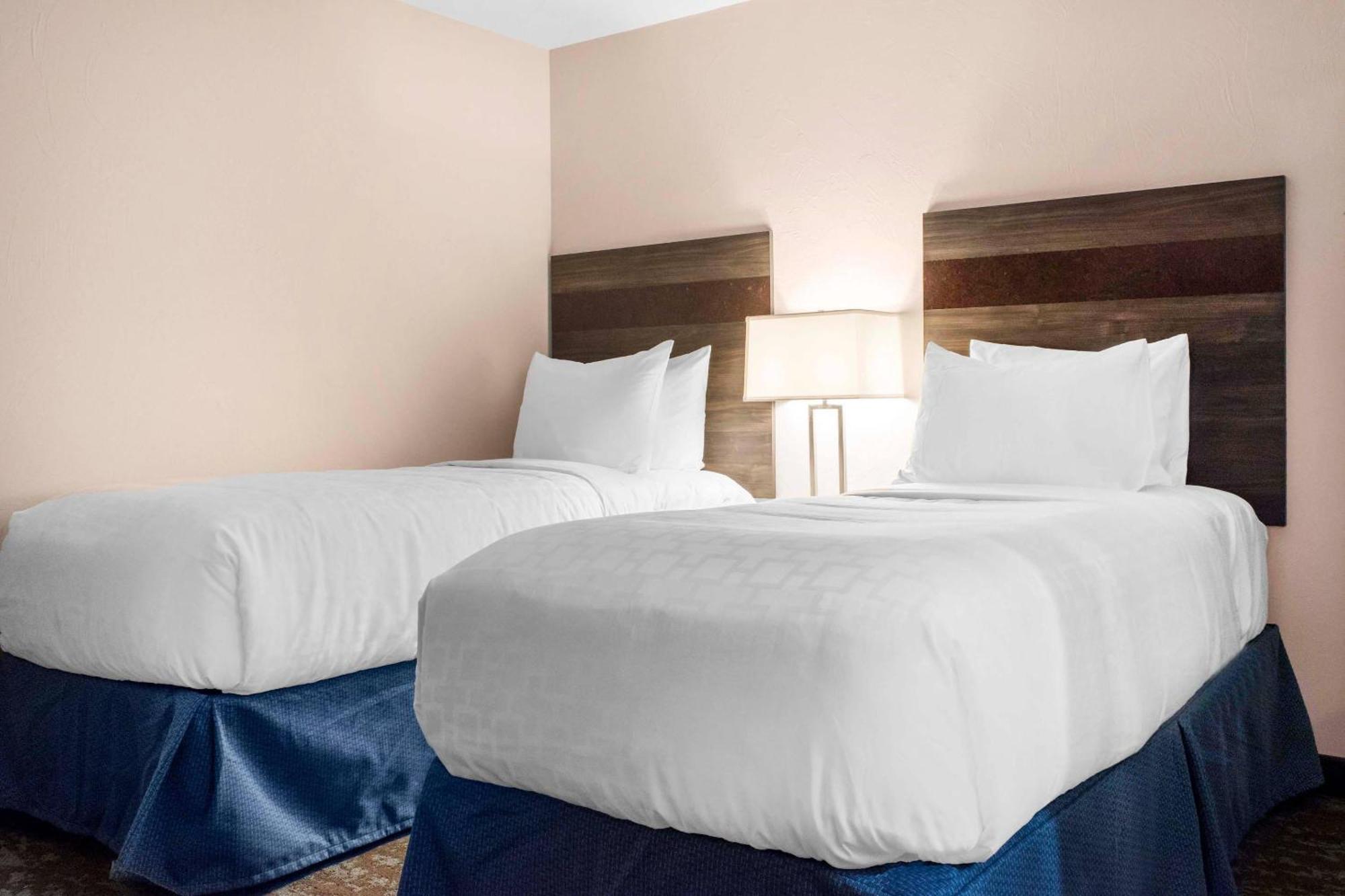 King Suite - Disability Access/Non-Smoking