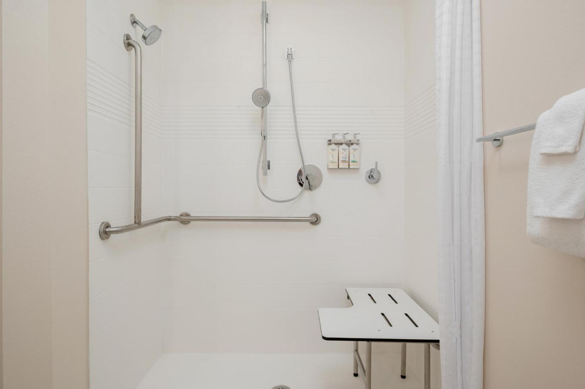 Queen Studio Suite - Disability Access