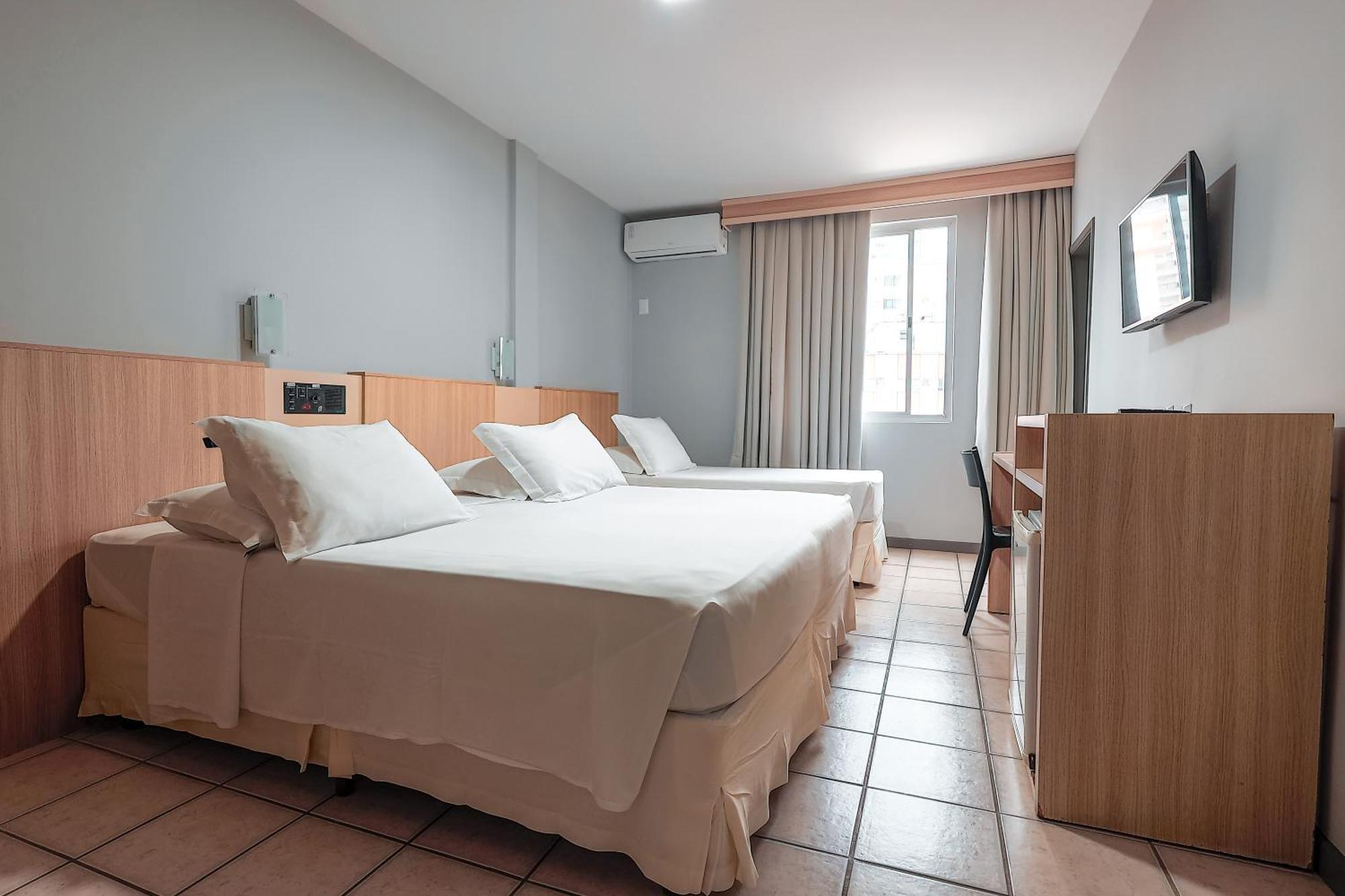 Quarto Triplo Standard