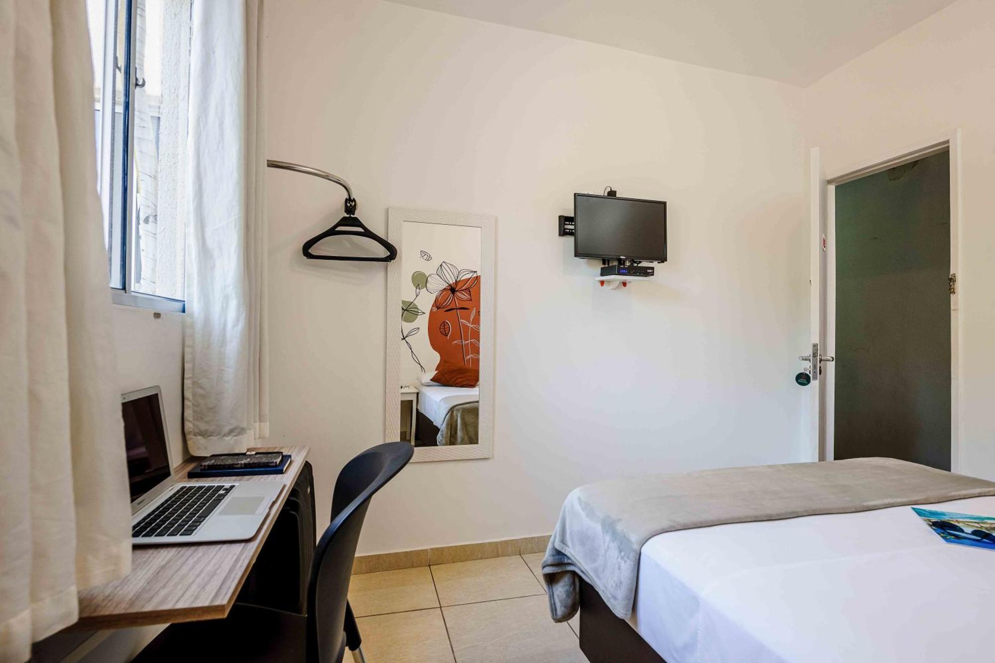 Quarto Duplo