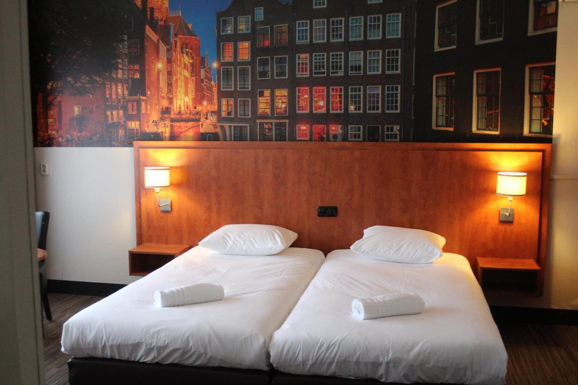 Twin Room,1765798887:JPEG