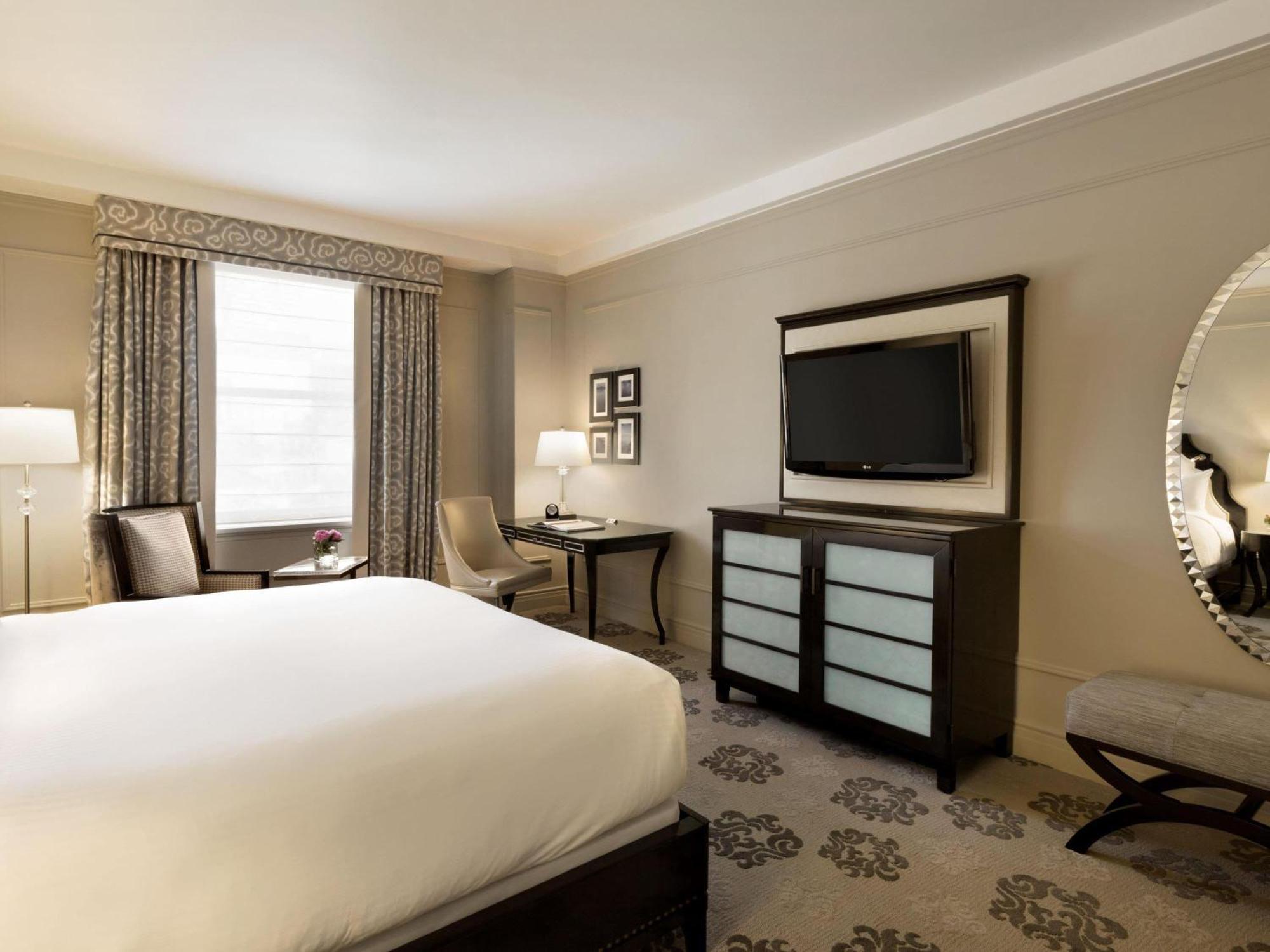 Quarto Fairmont com Cama King