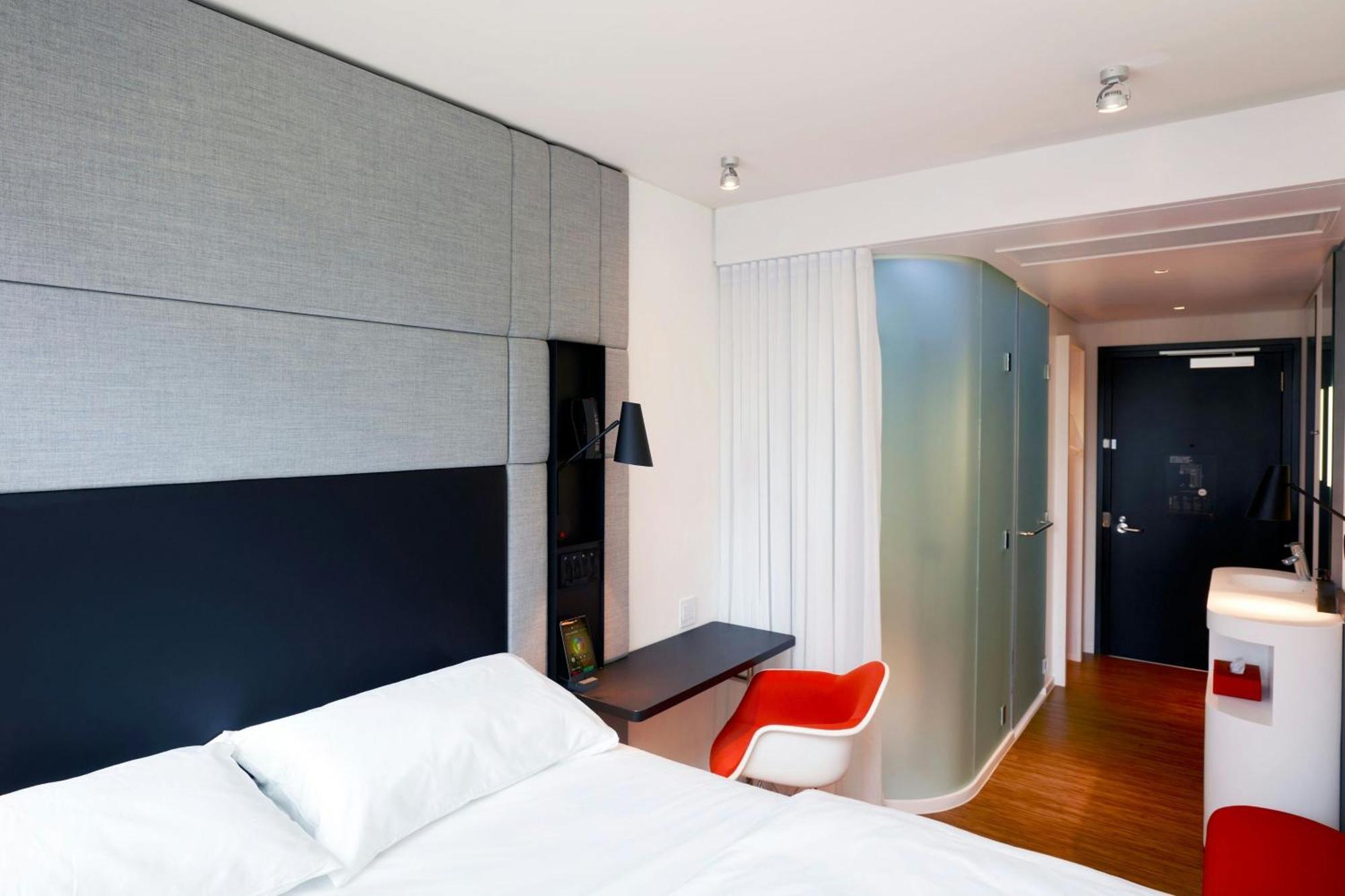 Kamer met kingsize bed met premium uitzicht