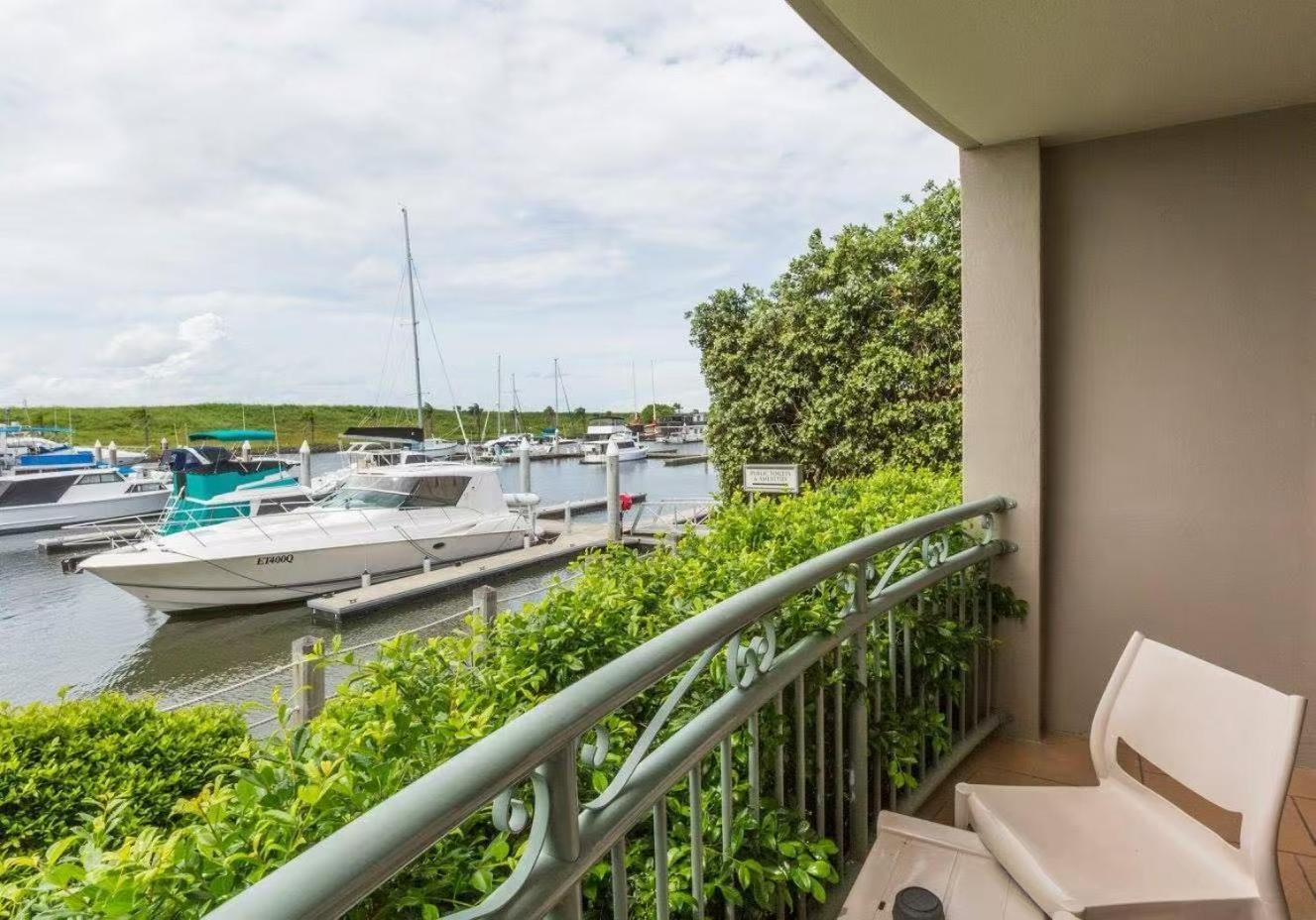 Studio Apartment with Sea View