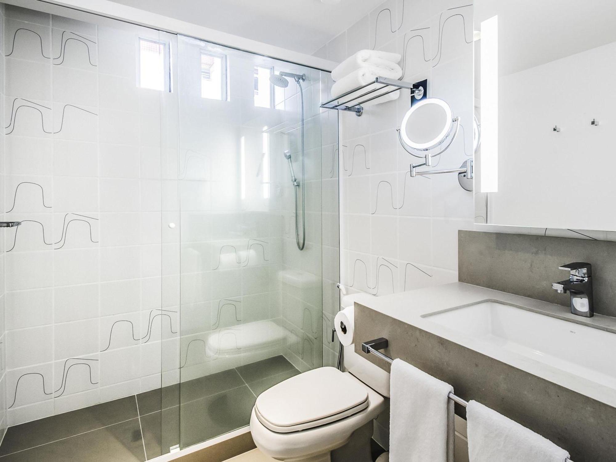 Quarto Duplo Superior com 2 Camas de Casal