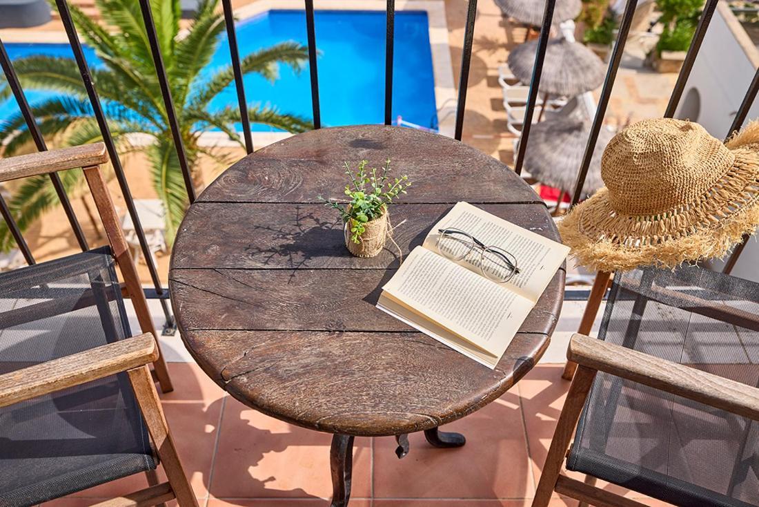 Zweibettzimmer mit Balkon