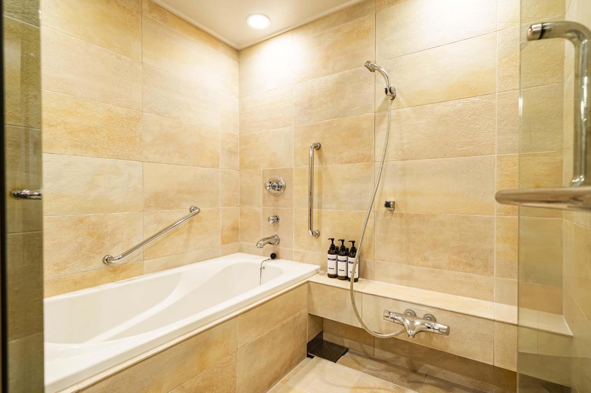 Quarto Deluxe com 2 Camas de Solteiro - Aceita Cães