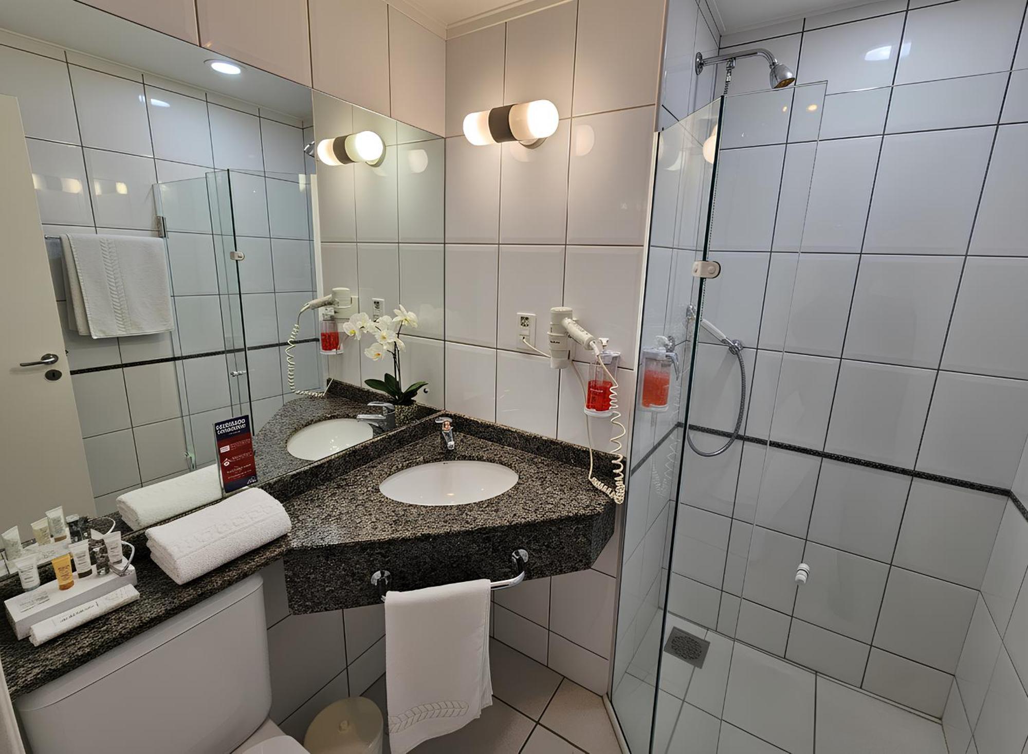 Quarto Superior com Cama Queen-size