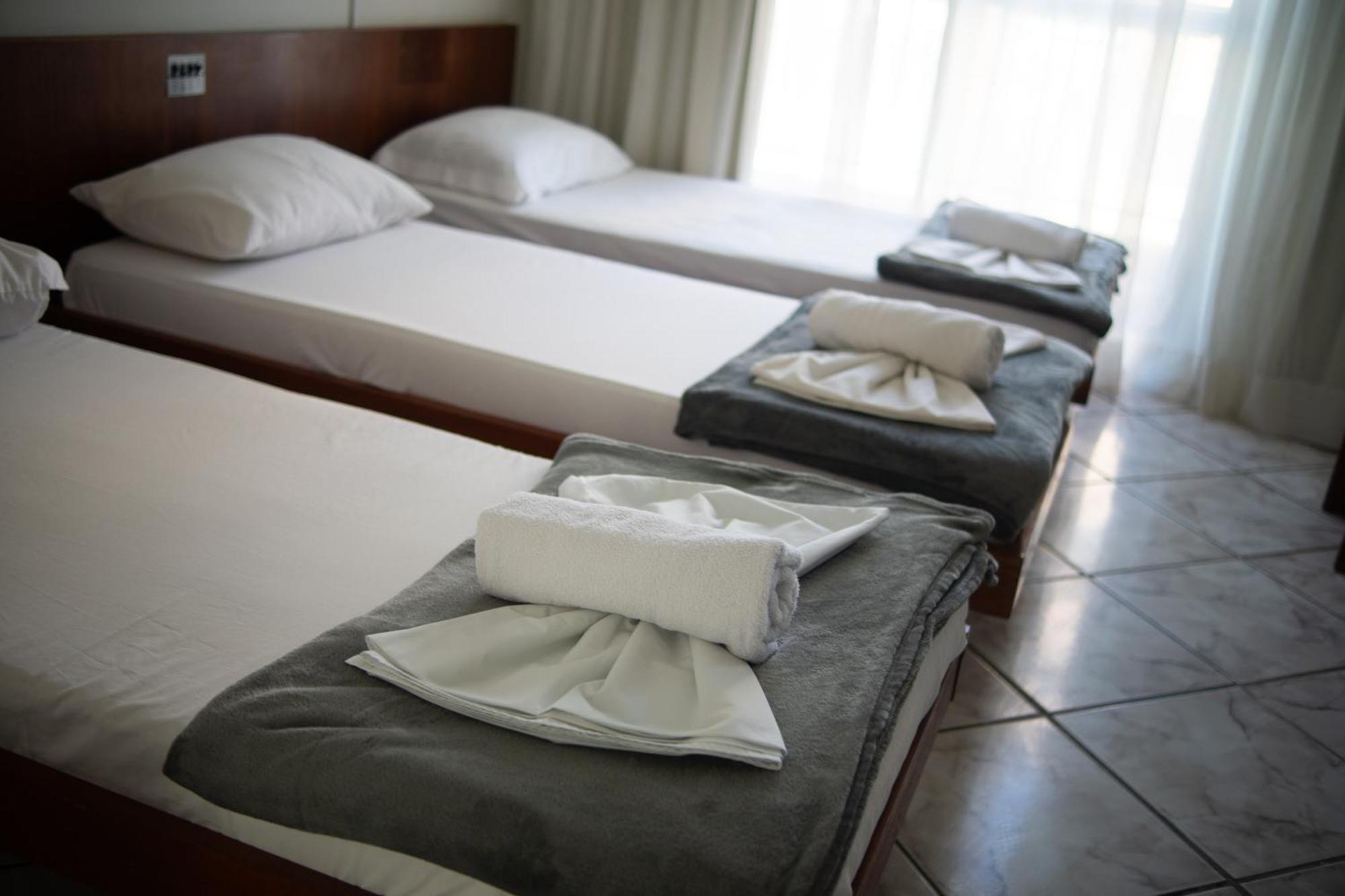 Quarto Triplo Econômico