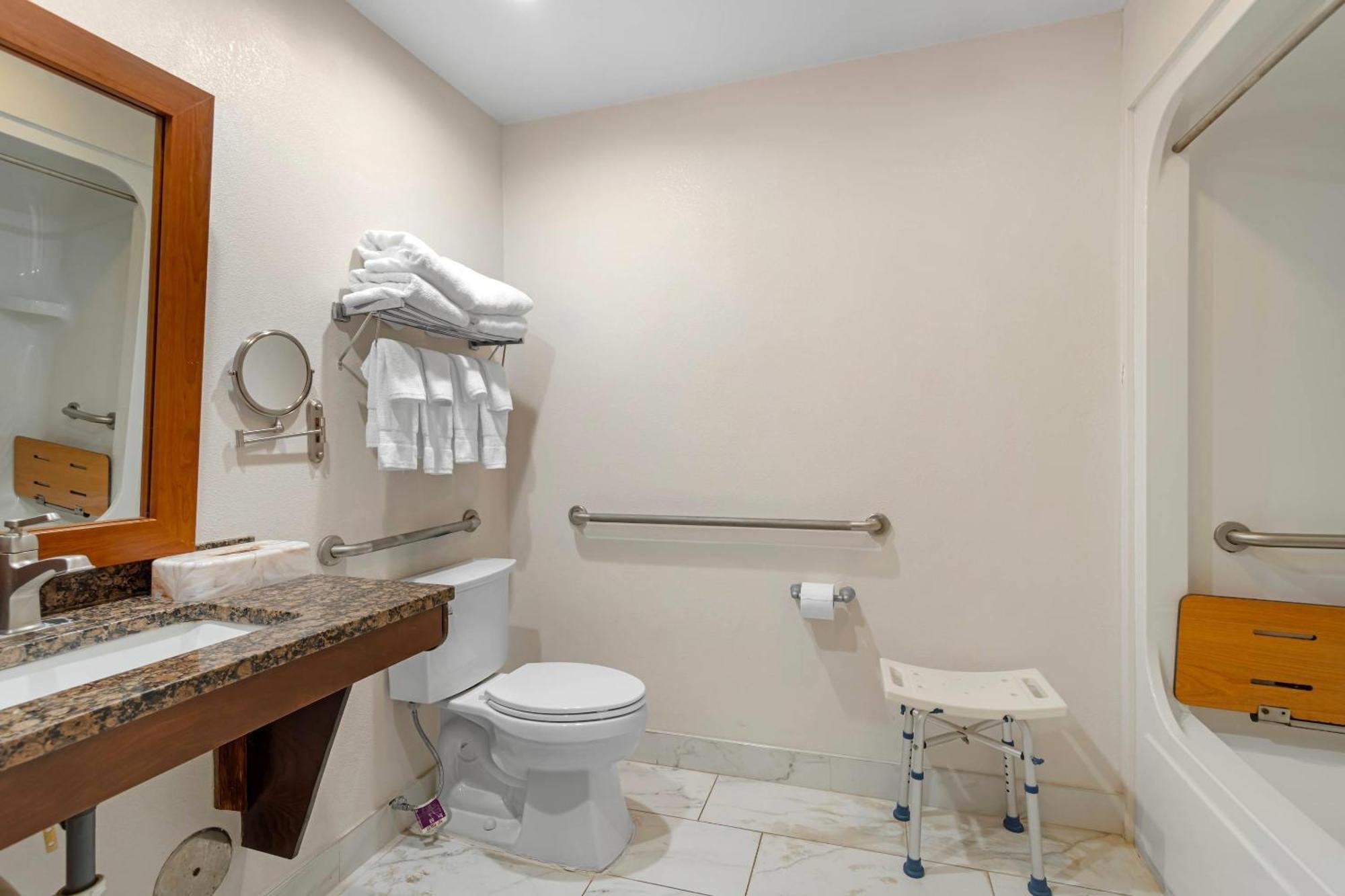 Suite with Two Queen Beds - Accessible/Non-Smoking