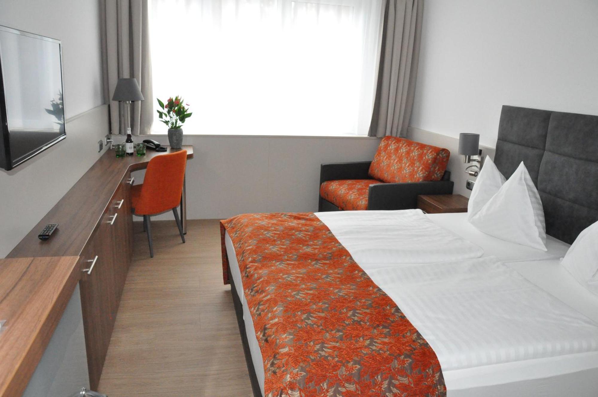 Double Room,1742567648:JPEG