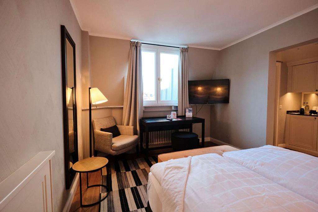 Superior Double Room,1742572236:JPEG