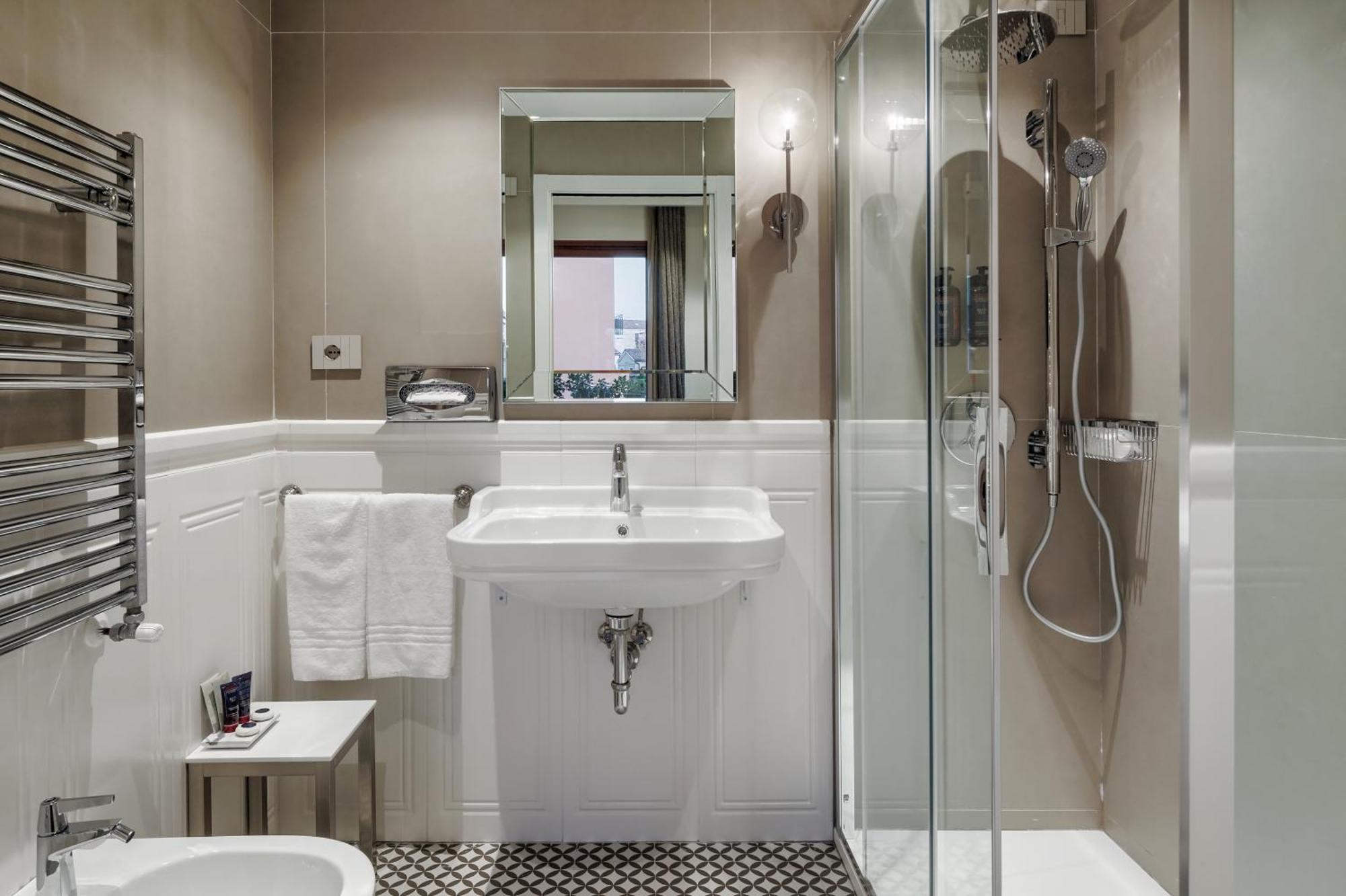 Chambre Double Exécutive - Vue sur Canal