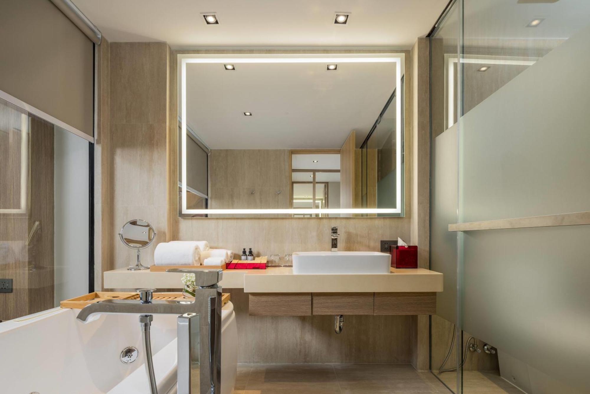 Chambre 2 Lits Queen-Size Deluxe - Avec Bain à Remous